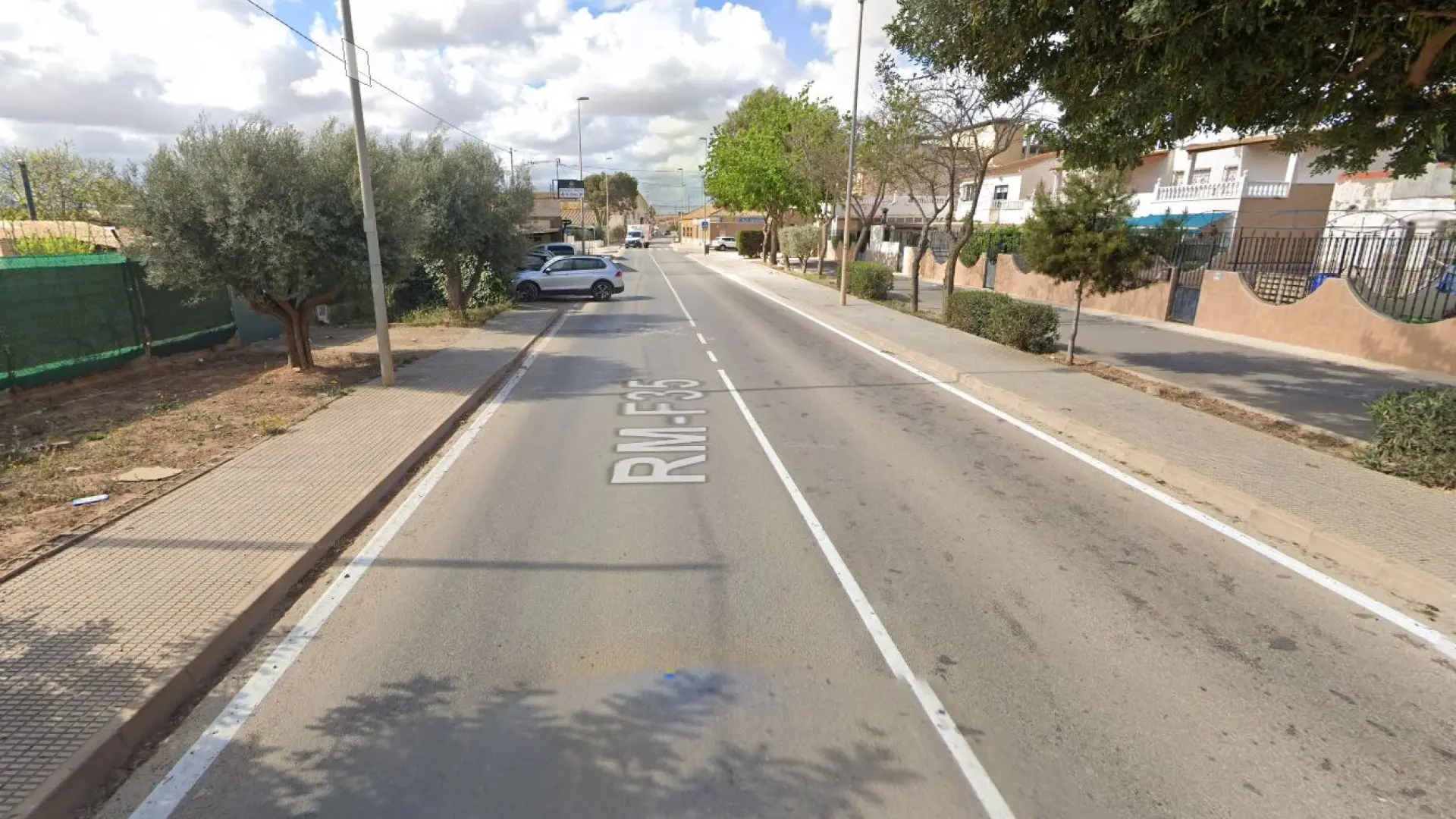 Muere una mujer de 27 años atropellada por un tractor en Cartagena