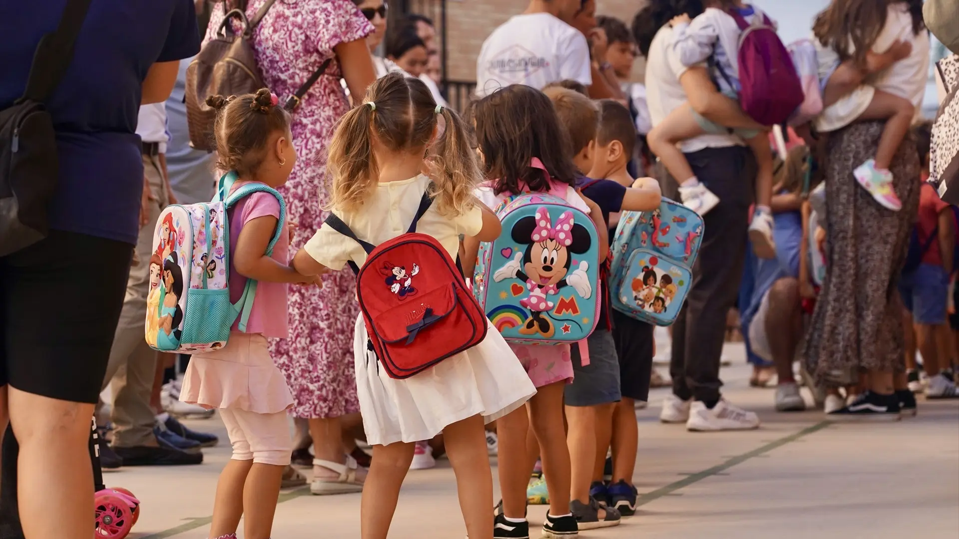 El 83% de los colegios concertados cobra cuotas a las familias y en el 69% de los casos no son voluntarias