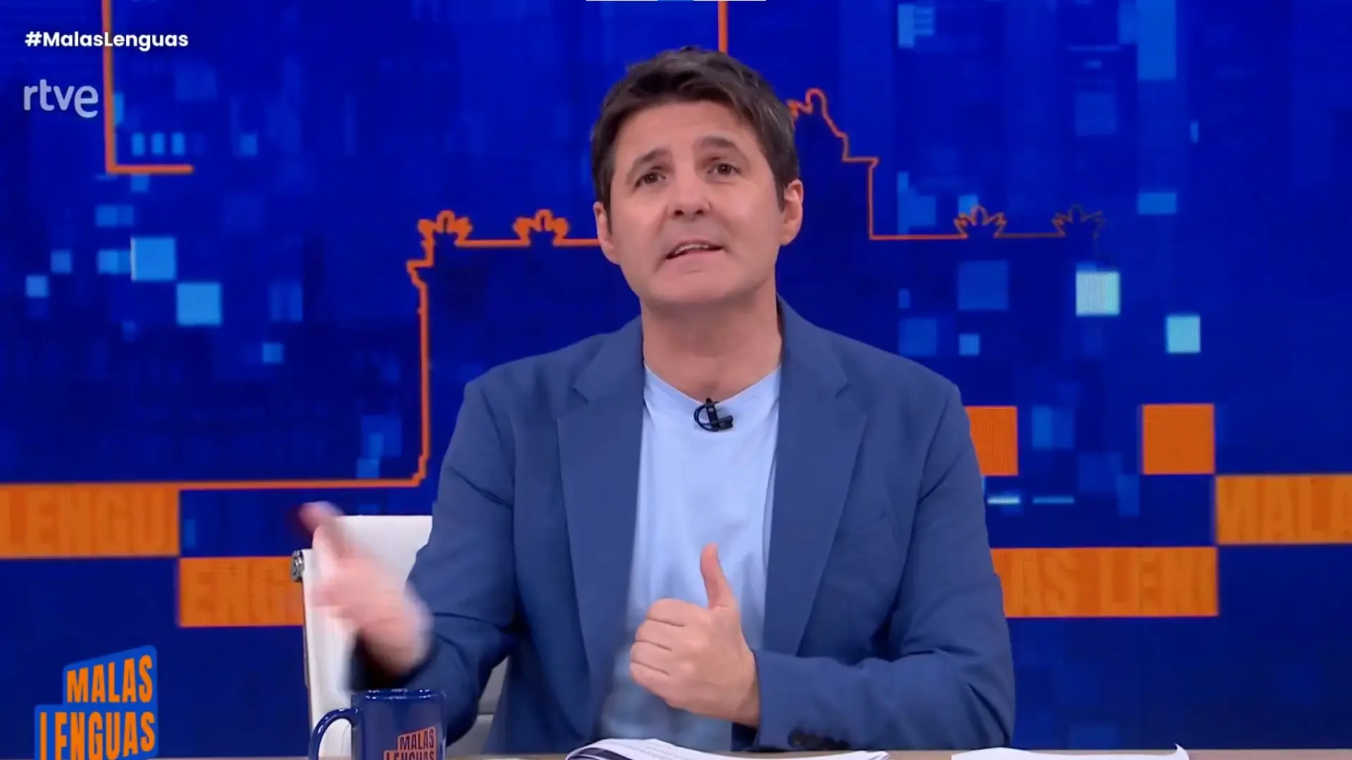 Cintora advierte en 'Malas lenguas' de una nueva estafa: "Hay gente que se hace pasar por curas"