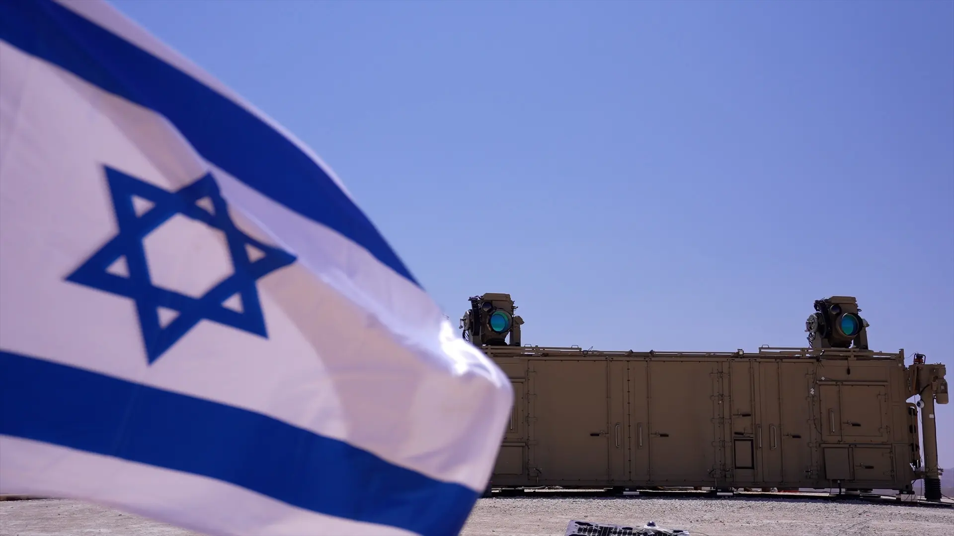 Israel presenta el 'Haz de Hierro', su nuevo sistema láser de defensa, en medio de la devastación en Gaza