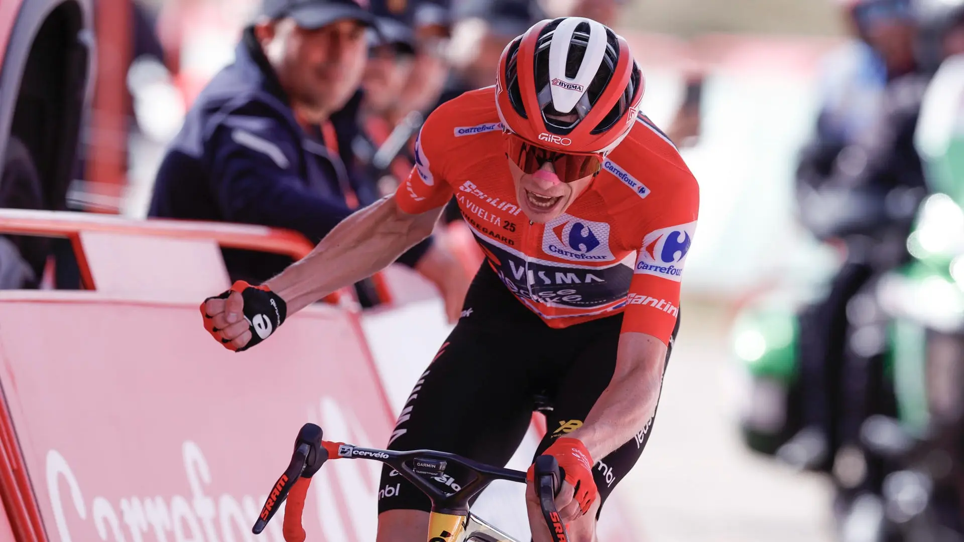 Ayuso dará la Medalla del Dos de Mayo a La Vuelta y la Internacional al ganador de este año Vingegaard