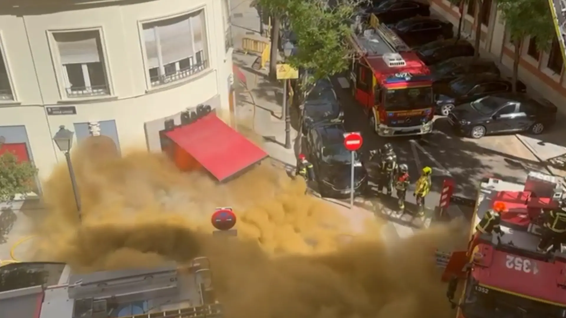'Backdraft': así es el fenómeno que ningún bombero quiere vivir y que puede dejar heridos
