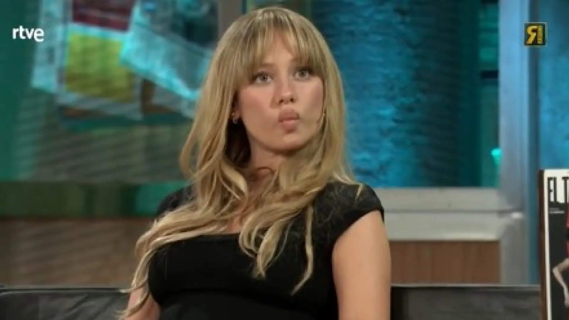 Ester Expósito se sincera en 'La Revuelta' sobre tener relaciones sentimentales con compañeros de profesión: "Ya me he cansado"
