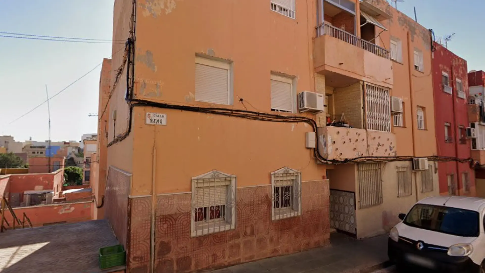 La mujer que apuñaló a su marido en Almería queda en libertad con orden de alejamiento