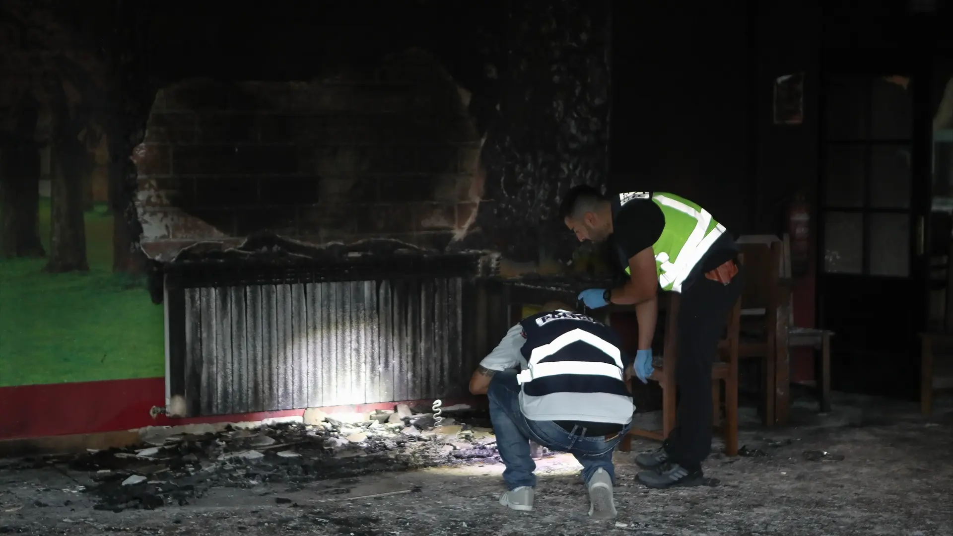 Lanzan artefactos explosivos al edificio que albergará el centro para menores migrantes en Monforte de Lemos