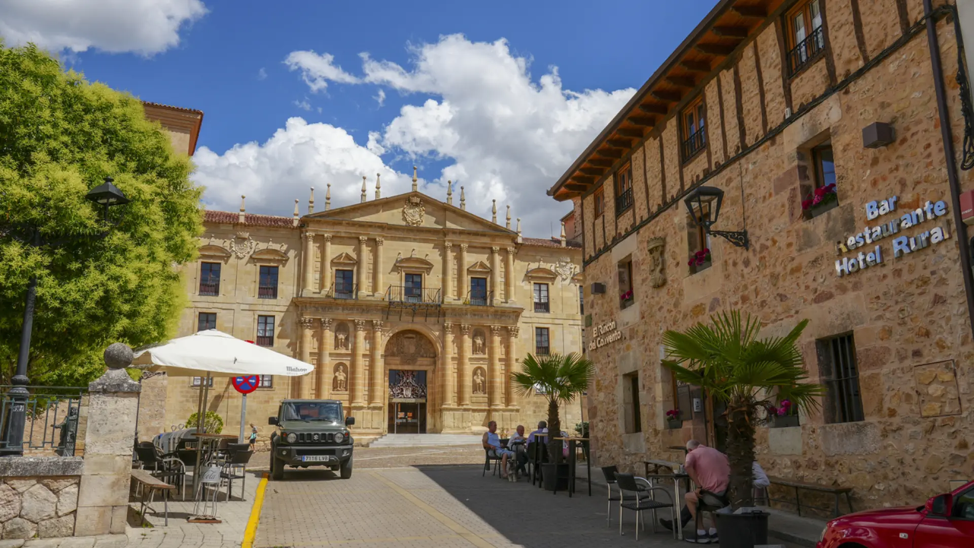 El pueblo de Burgos con un increíble monasterio milenario
