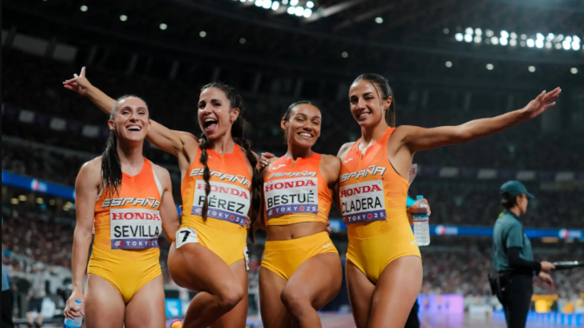 El relevo femenino del 4x100 se queda sin medalla en Tokio: se esfuma el sueño con el mejor tiempo en un Mundial