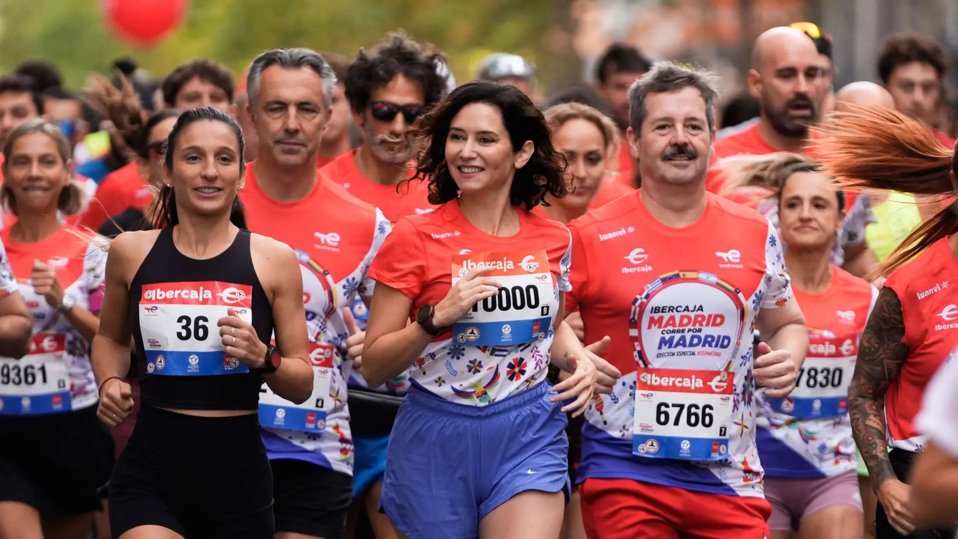 Ayuso disputa la 'Madrid corre por Madrid' y anuncia que peleará por los Juegos aunque el caos en La Vuelta "ha ayudado poco"