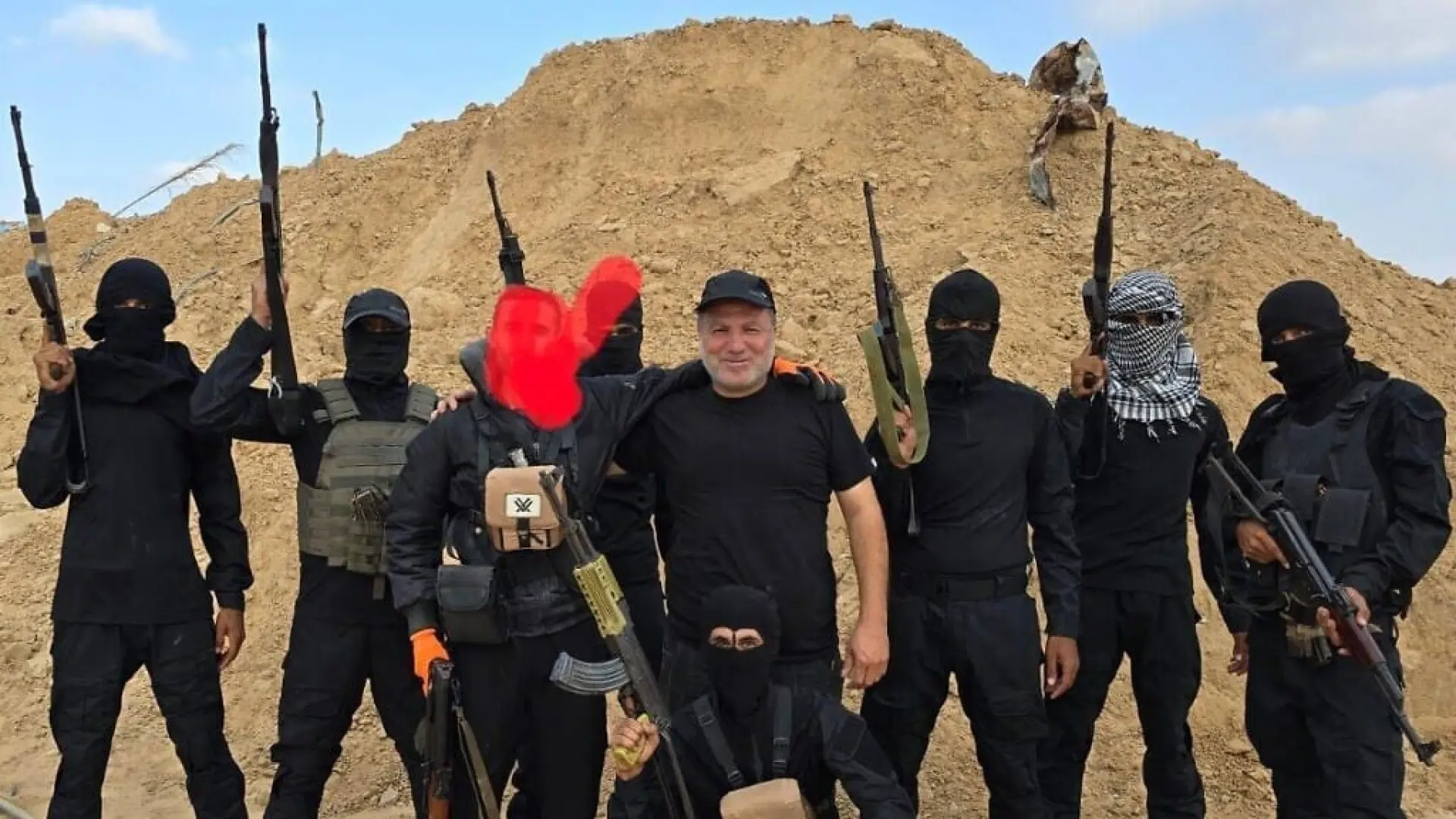 Qué hay detrás de las milicias anti-Hamás que Israel apoya en Gaza y que algunos vinculan a "clanes mafiosos" e incluso a Estado Islámico