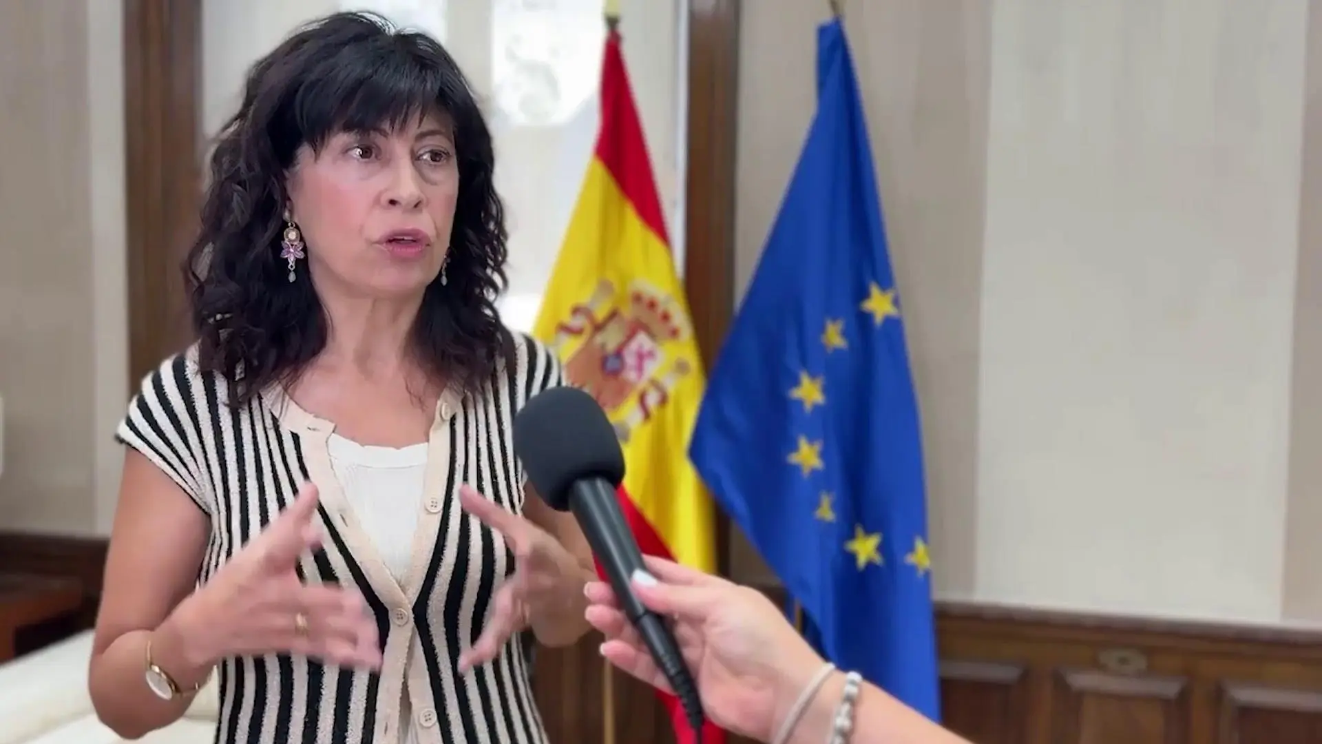 Redondo admite fallos en las pulseras antimaltrato, pero evita dimitir y avanza una nueva licitación para incluir "mejoras"
