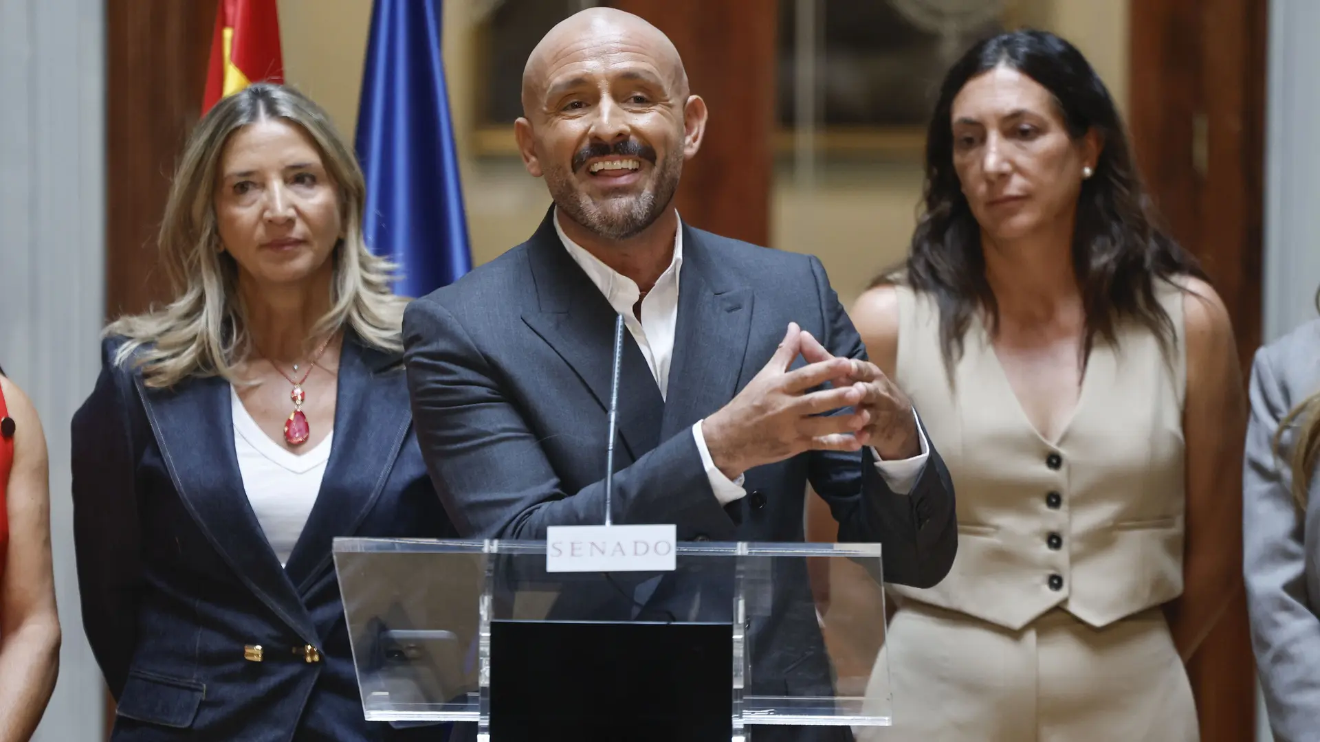 El PP pide la dimisión de Sánchez por "huir y no dar tranquildad a las mujeres" que portan las pulseras antimaltrato "lowcost"