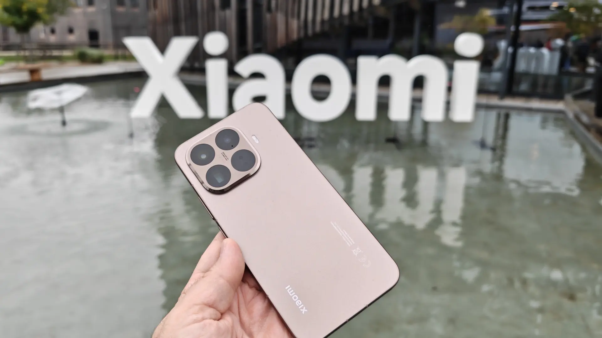 Xiaomi 15T y 15T Pro: los primeros móviles con HyperOS 3 mantienen la íntima conexión con Leica