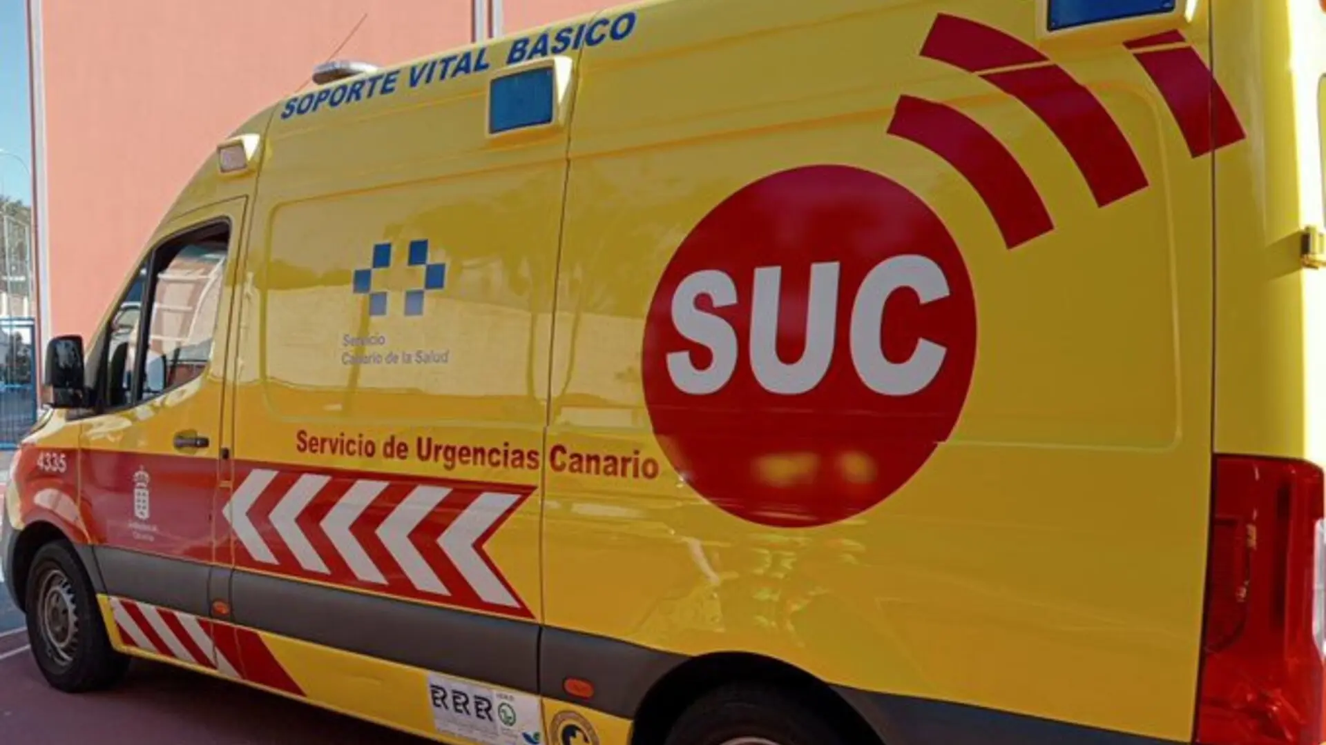 En estado crítico un hombre de 28 años tras ser apuñalado en Arona