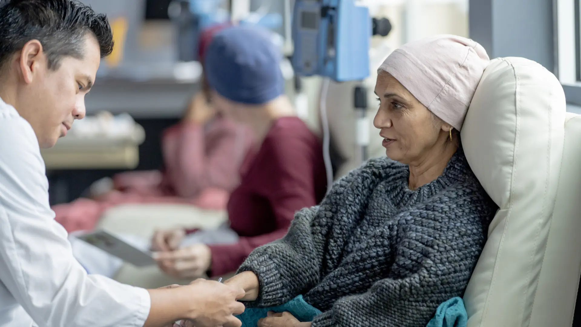 Estos son los principales factores de riesgo que podrían provocar 18 millones de muertes por cáncer en 2050, según The Lancet