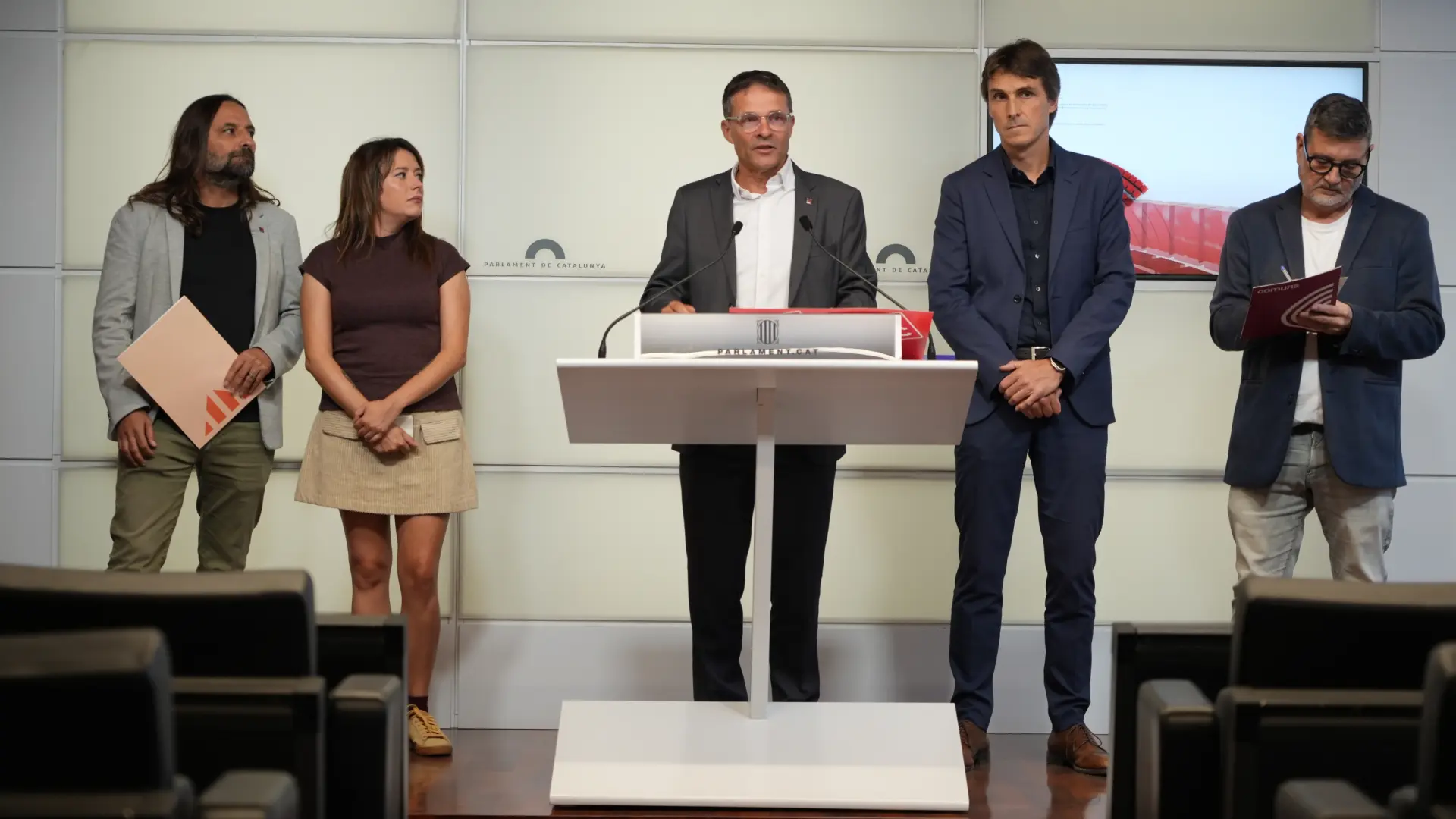 La nueva ley catalana del taxi inicia la tramitación parlamentaria para que entre en vigor en 2026