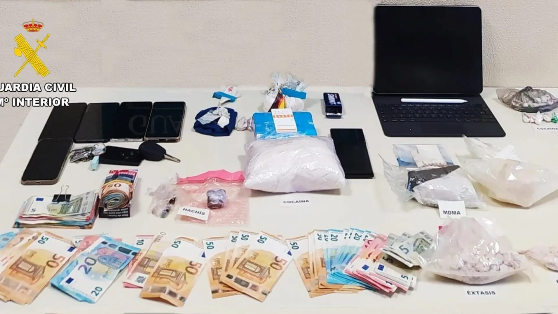 Detenidas cuatro personas en una operación contra el tráfico de drogas en A Coruña