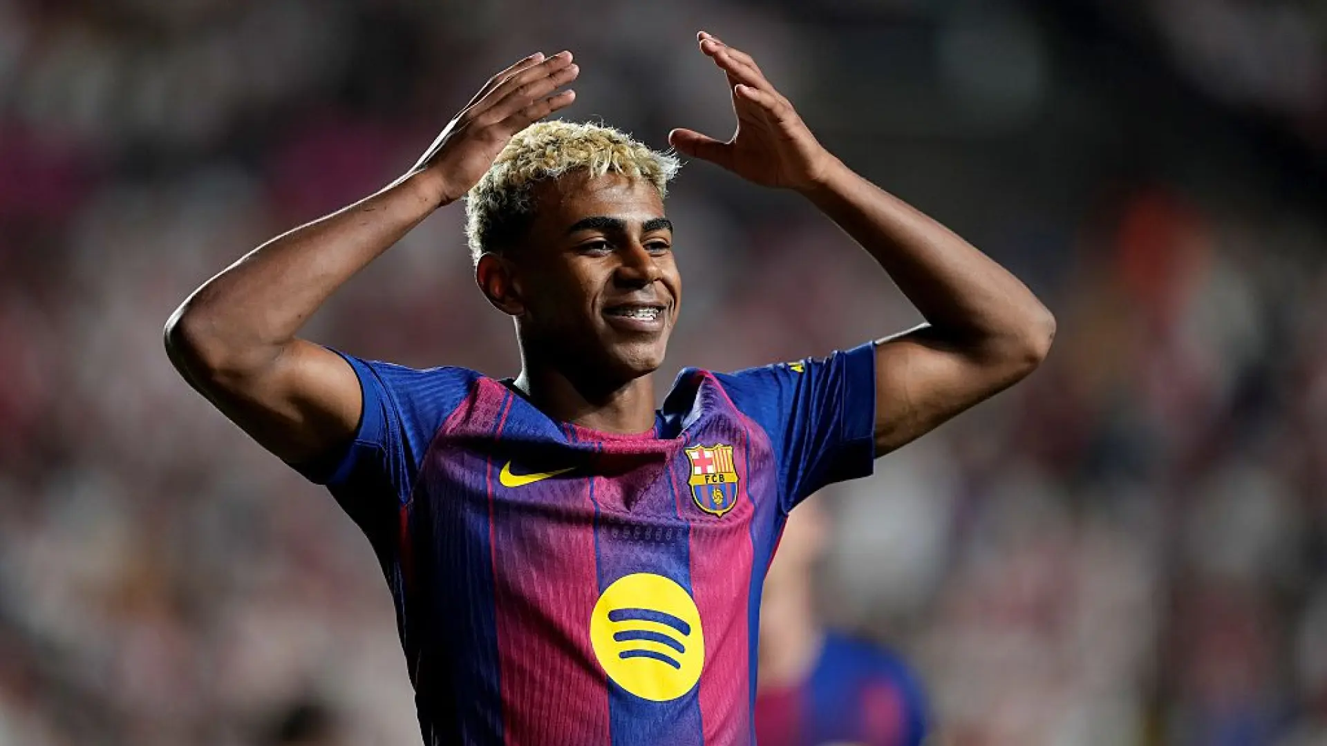 Lamine Yamal anuncia su regreso tras la lesión: "Estoy de vuelta"