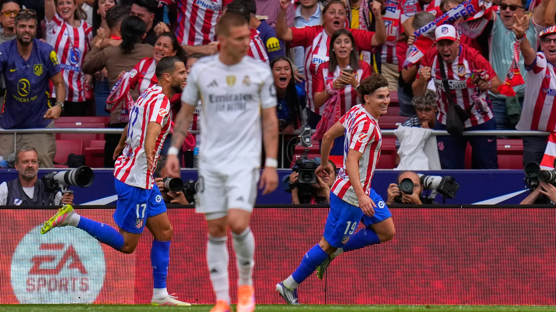 Una 'manita' para la historia atlética: así fueron sus cinco goles al Real Madrid, su mayor goleada en el derbi en 75 años