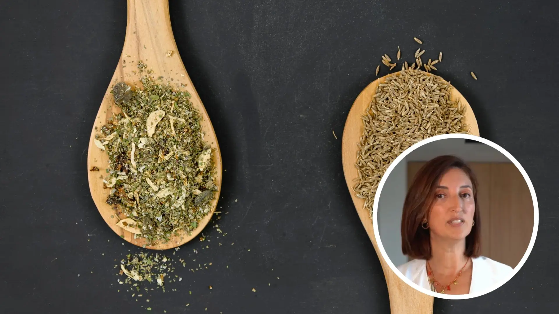 María Muñoz, especialista en aparato digestivo, sobre este condimento tan popular en España: "Tienes un pequeño botiquín natural en la despensa sin saberlo"