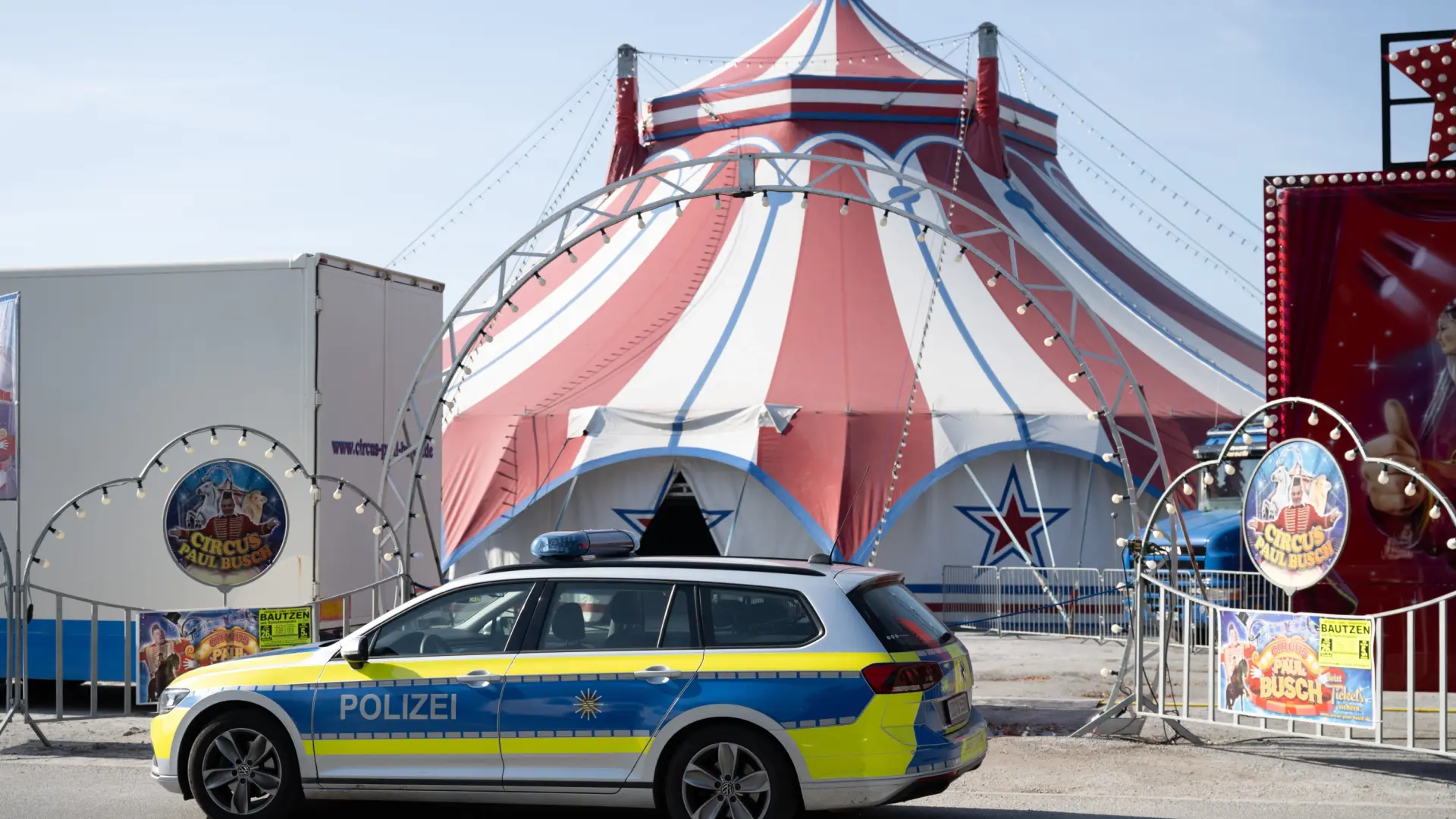 Muere una acróbata española tras caer de un trapecio en un circo alemán