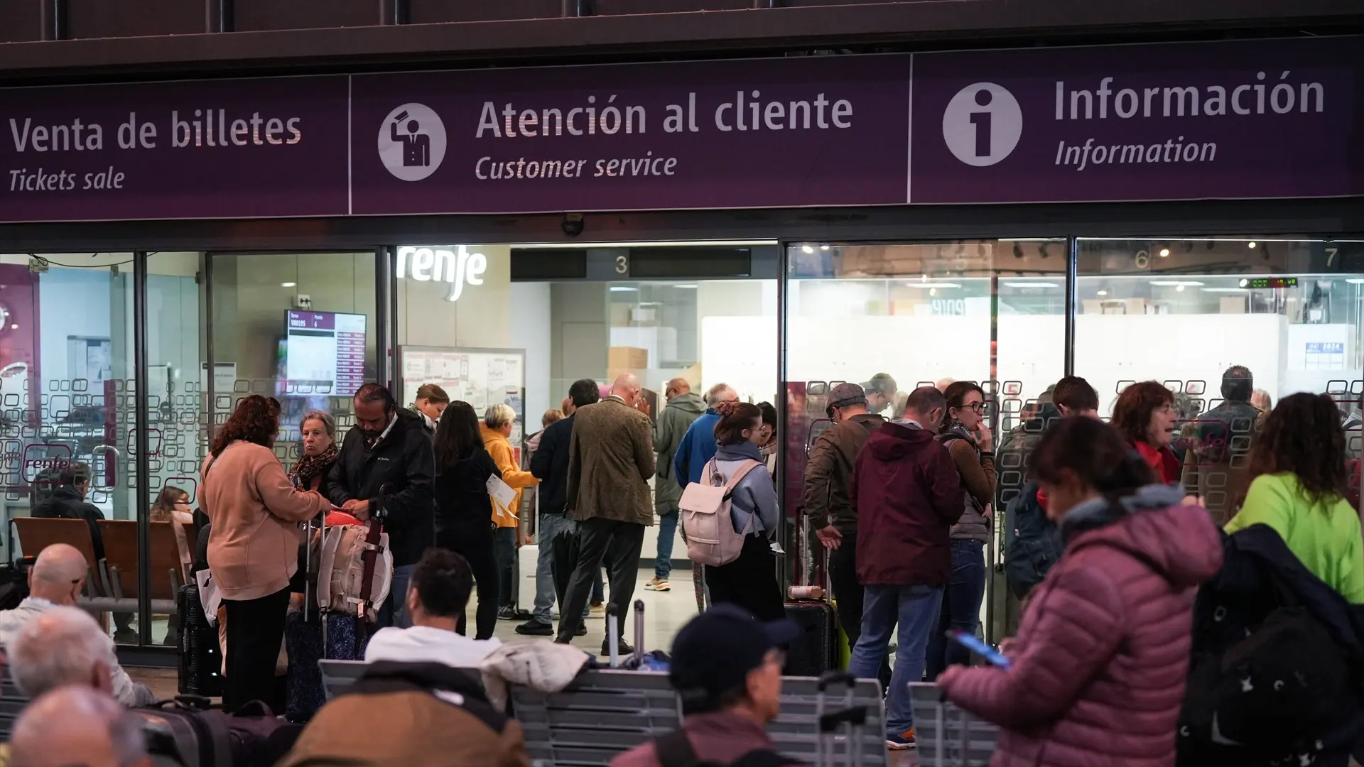Renfe avisa de posibles incidencias en los trenes por las fuertes lluvias