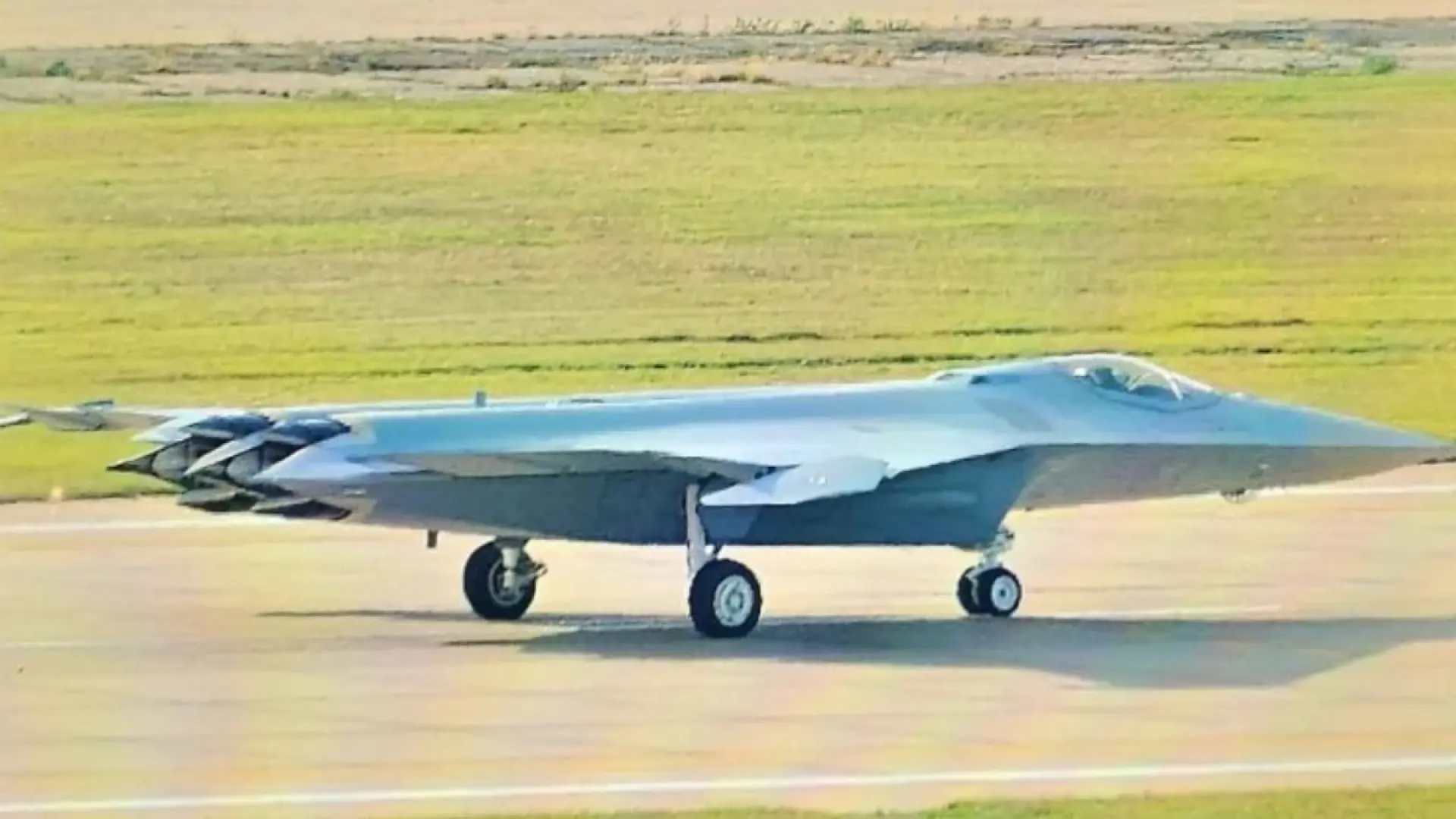 Las nuevas imágenes del caza furtivo J-50 muestran el poder de China en el combate aéreo