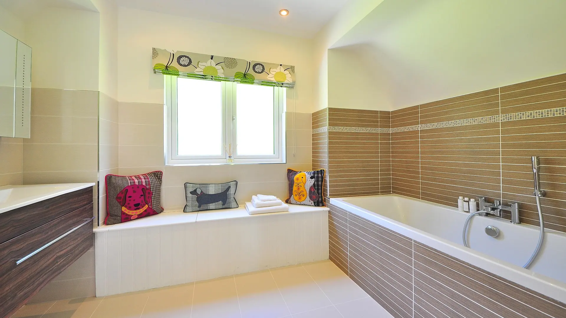 Objetos del baño que acumulan muchas más bacterias de las que imaginas