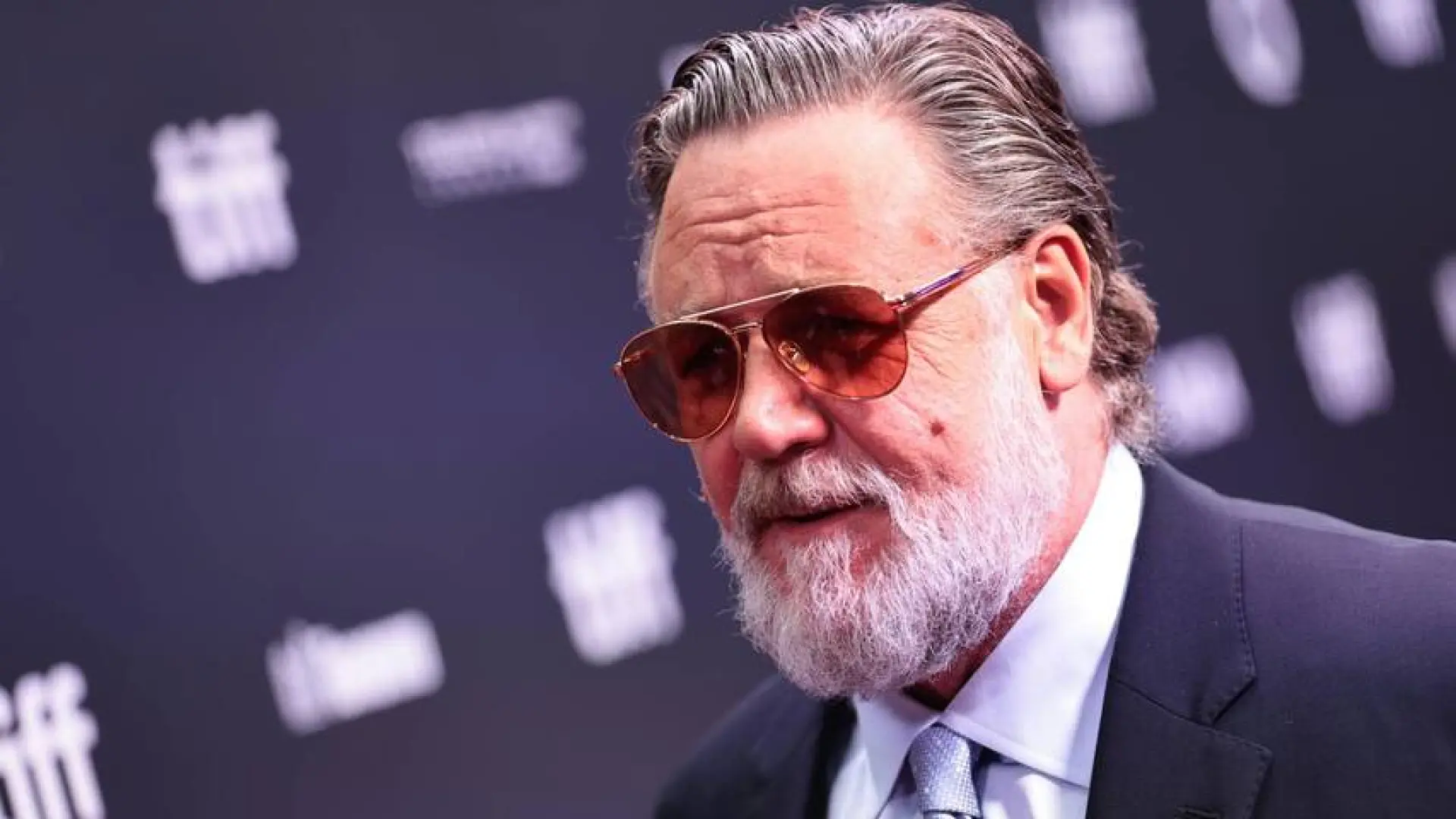 Russell Crowe (61 años) sorprende con su impactante cambio físico: "Sois la razón por la que voy a trabajar"