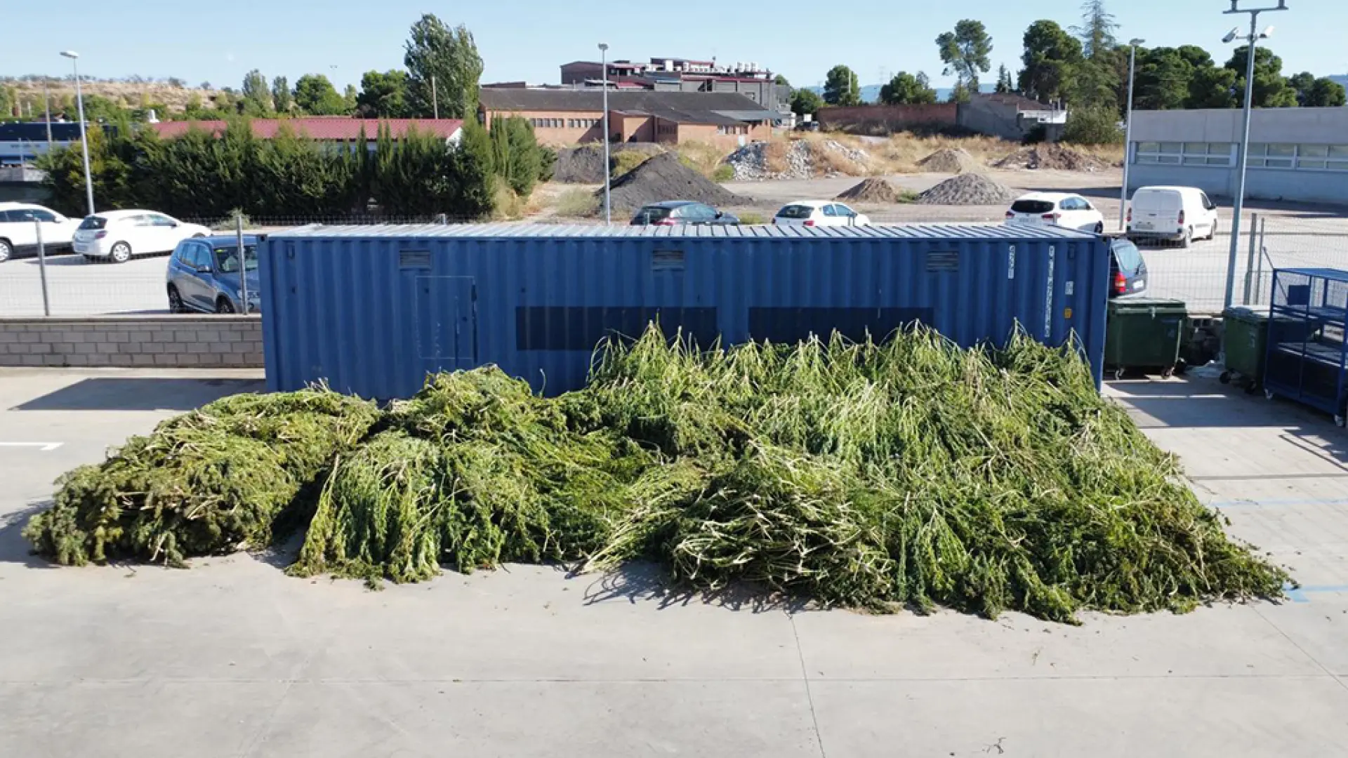 Una comisaría de Lleida, desbordada por la marihuana incautada: "Esto no es un secadero de plantas de cannabis"