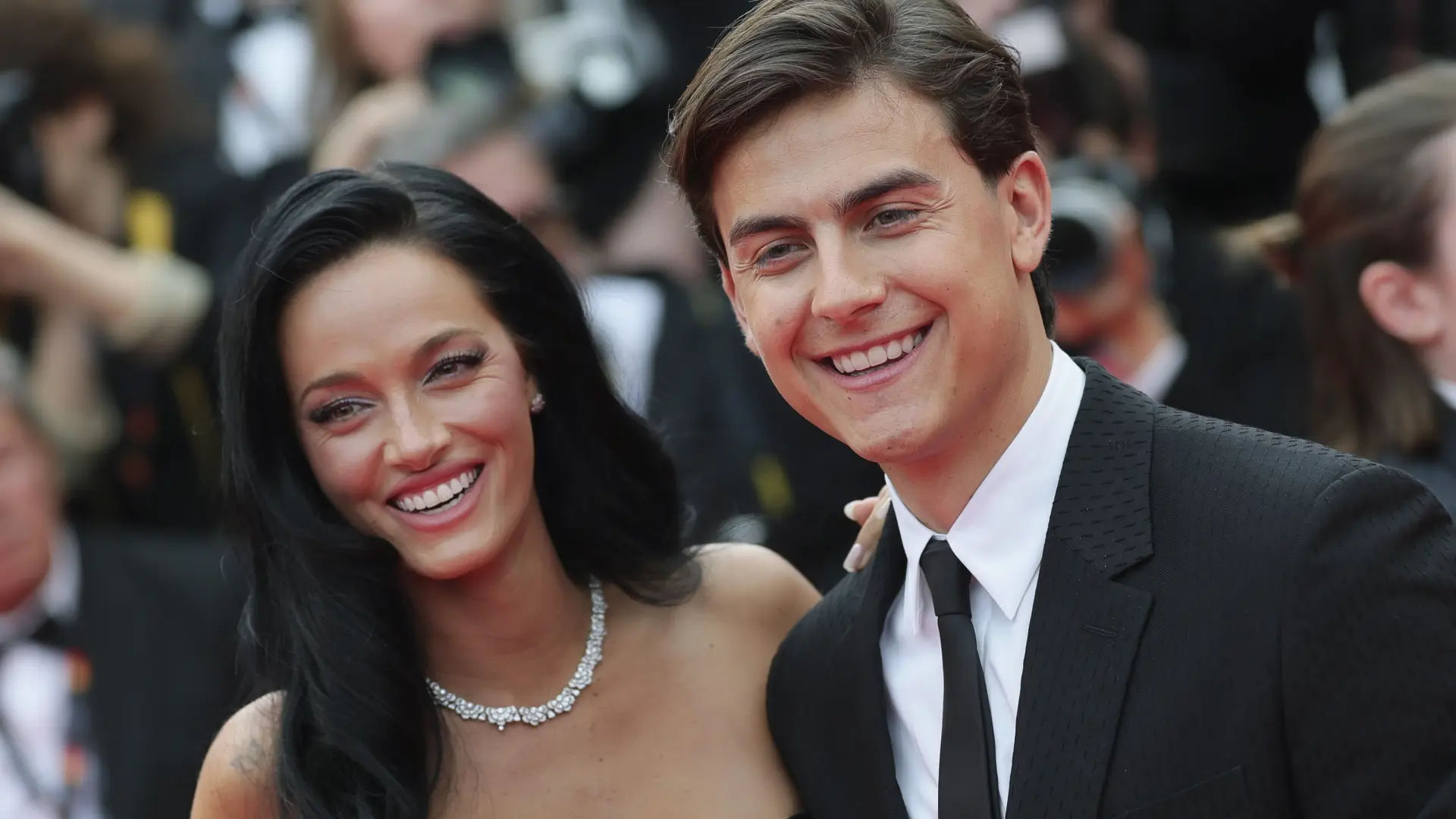 Paulo Dybala y Oriana Sabatini anuncian que van a ser padres: "Primera publicación de los tres"