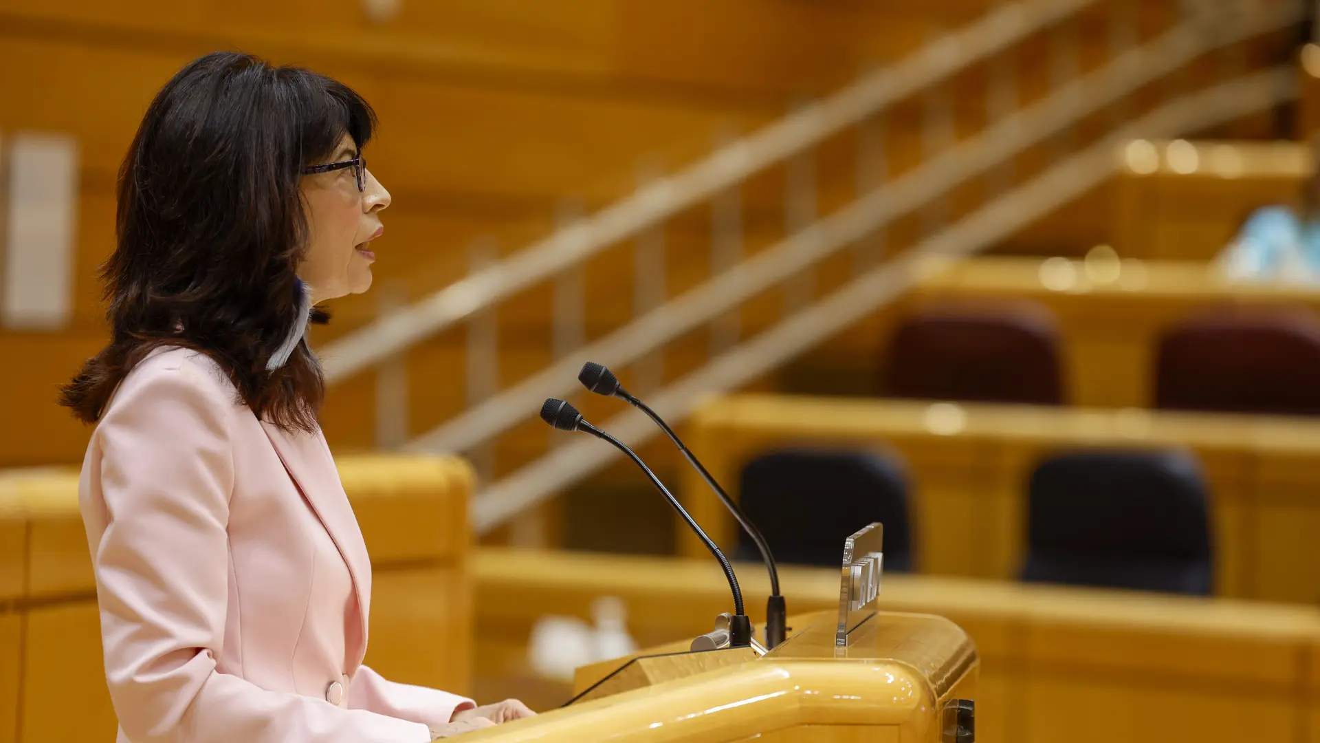 Redondo pide "disculpas" a las víctimas por el "ruido" generado con las pulseras y anuncia una "investigación exhaustiva" a Vodafone