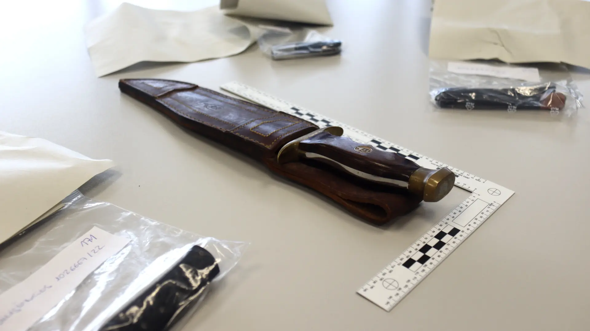 Los Mossos confiscan más de 10.000 armas blancas en los nueve meses de funcionamiento del plan Daga