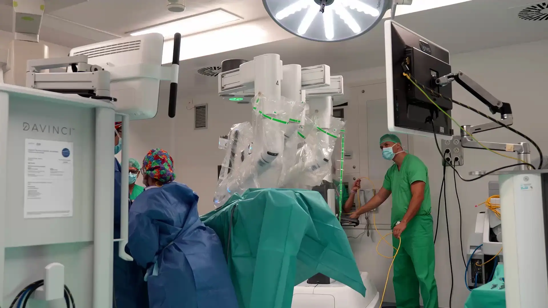 Lanzarote apuesta por la innovación sanitaria y se convierte en la primera isla no capitalina con cirugía robótica