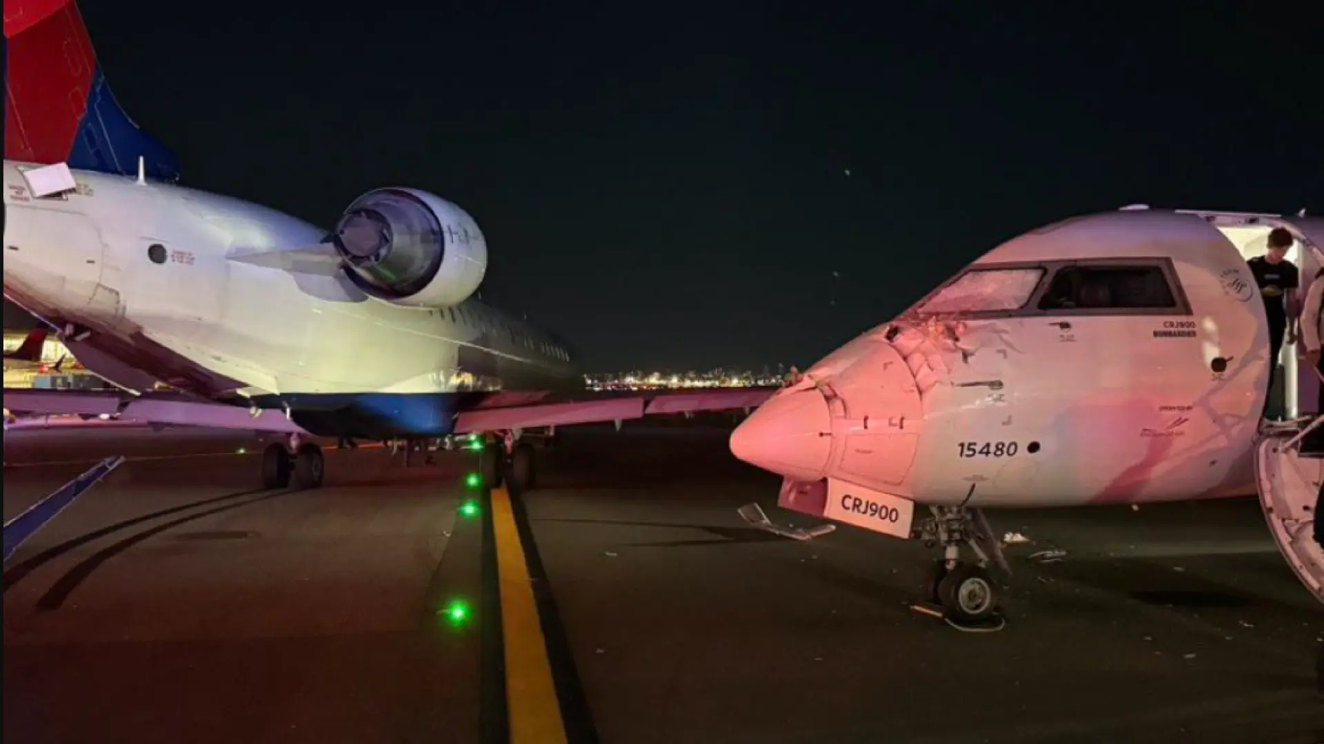Dos aviones de Delta Airlines chocan en el aeropuerto LaGuardia de Nueva York