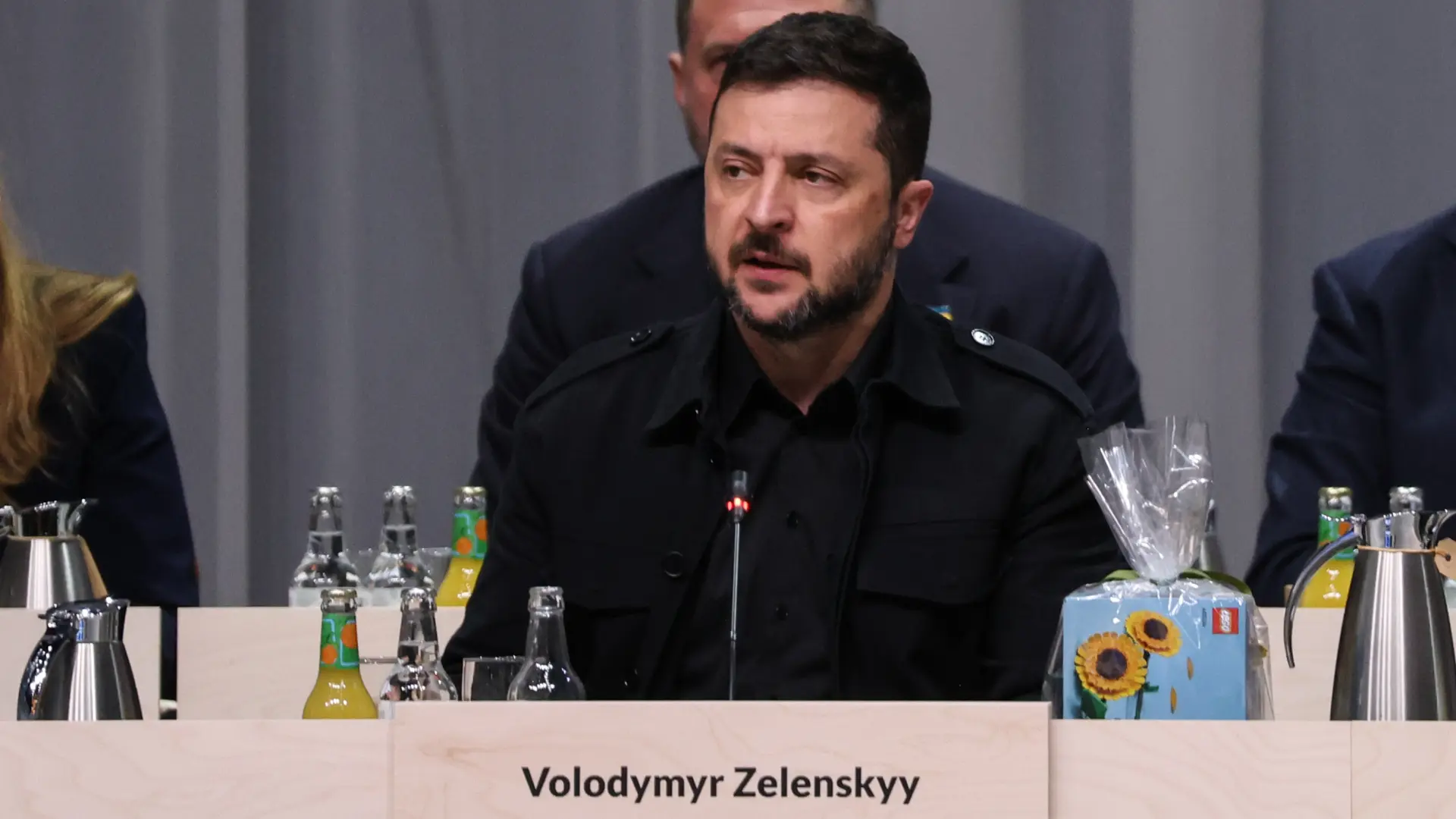 Zelenski dice a los líderes europeos que las incursiones de drones "pueden darse en cualquier parte" y ofrece su "experiencia"