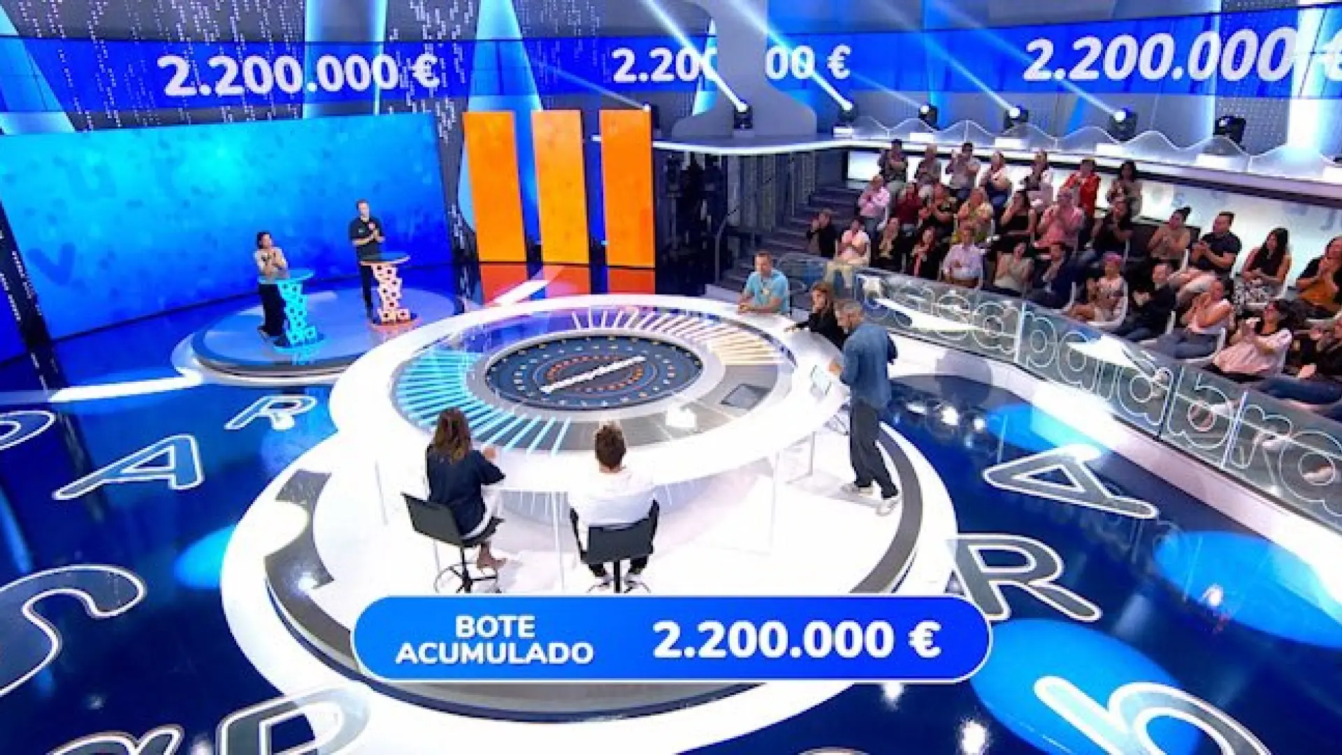 El bote de 'Pasapalabra' alcanza los 2,2 millones de euros sin un ganador claro entre Rosa y Manu