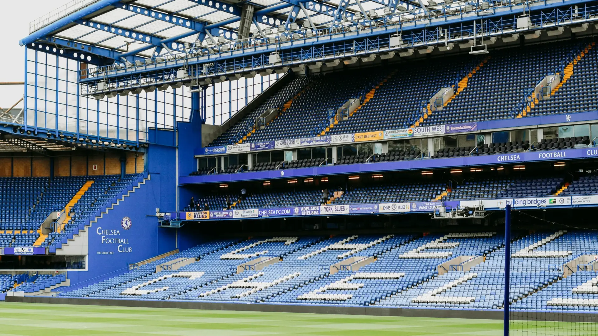 Chelsea - Liverpool: así puedes verlo en España y llevarte series y películas de propina