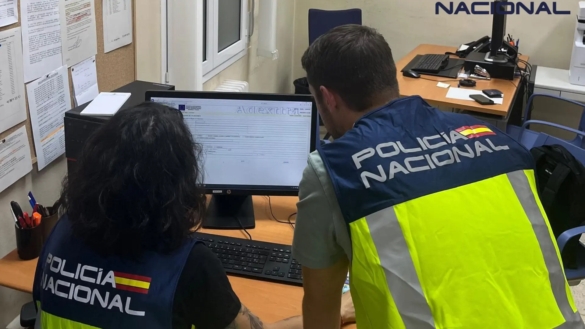 Detenidas 12 personas en Vic por simular parejas de hecho con documentación falsa
