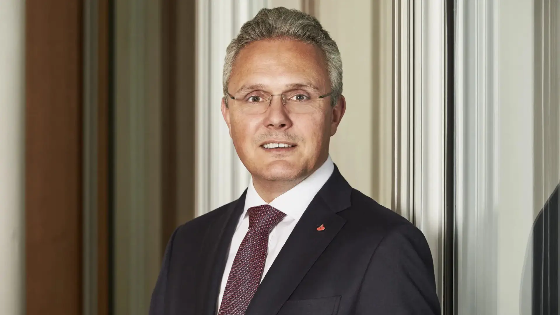 El CEO de Santander UK renuncia al cargo en plena adquisición de TSB