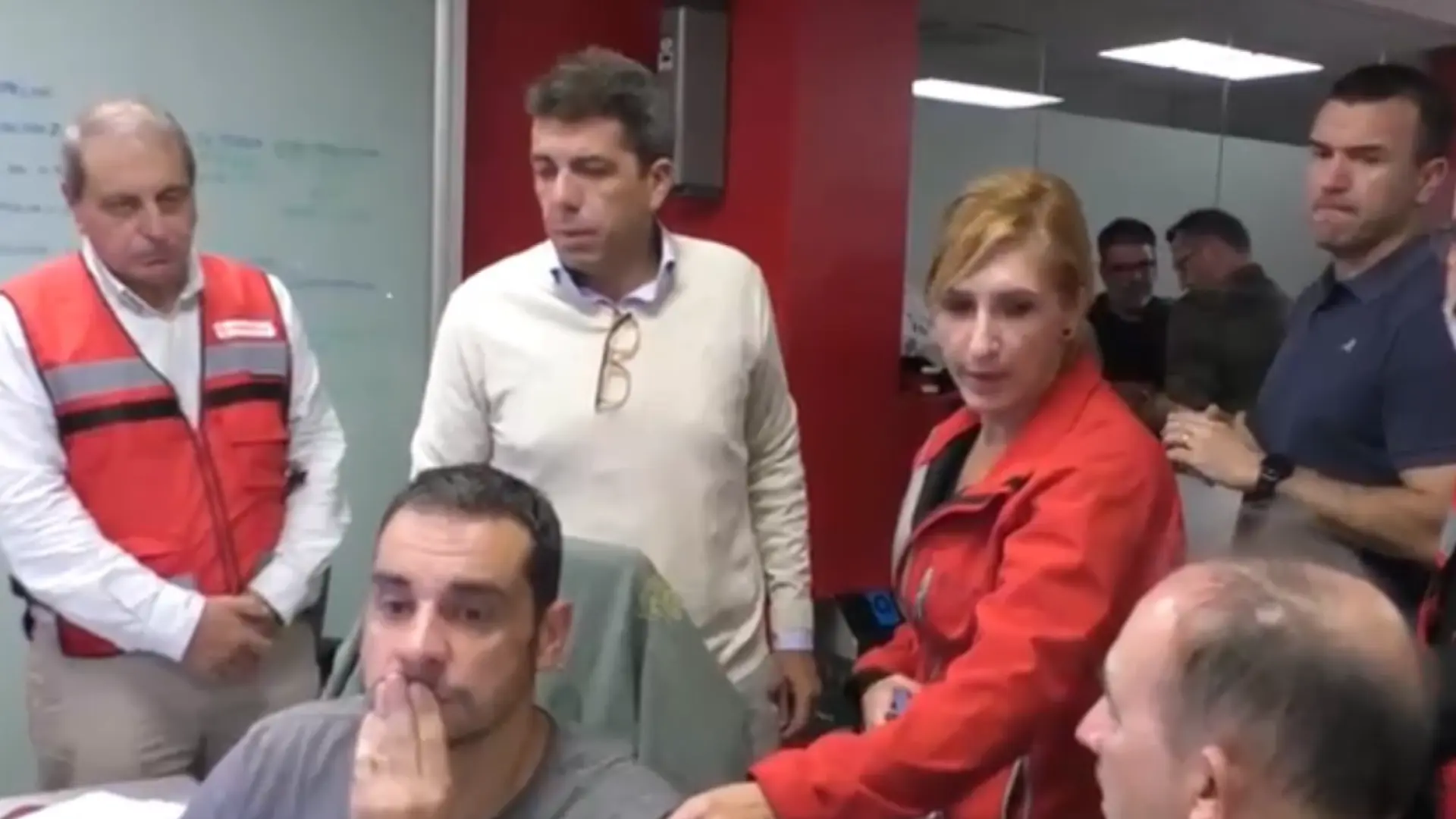 Un vídeo del Cecopi del día de la DANA revela que Emergencias planteó mandar el ES-Alert a las 17:00 a la zona de Utiel
