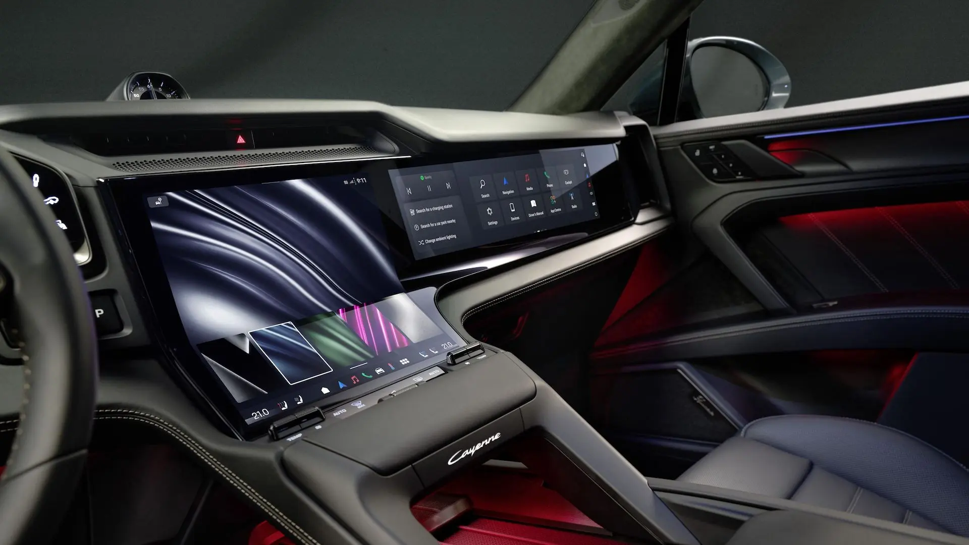 ¿Creías que lo habías visto todo? El Porsche Cayenne estrena un interior con pantallas curvas OLED