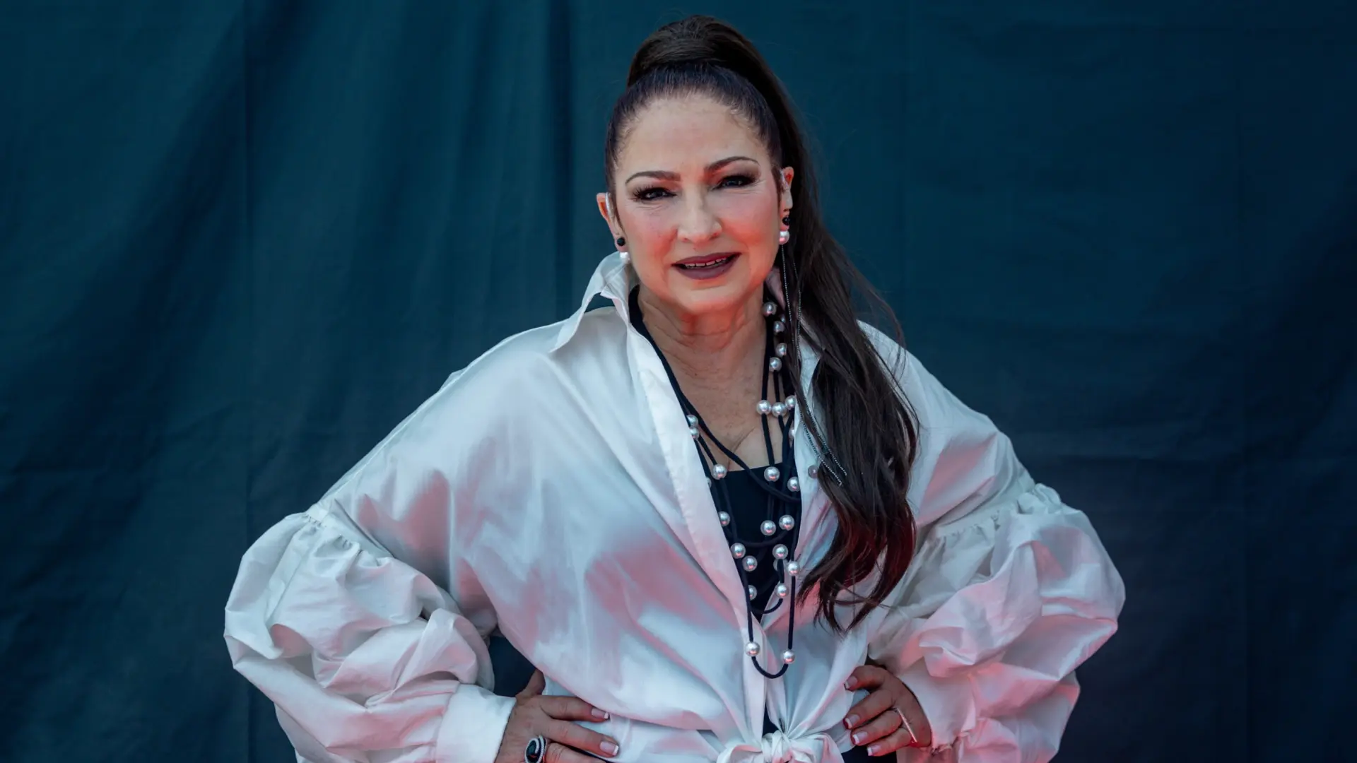 Gloria Estefan: "Me preocupa la forma inhumana en la que tratan a los inmigrantes y que se enfoque el español como un peligro"