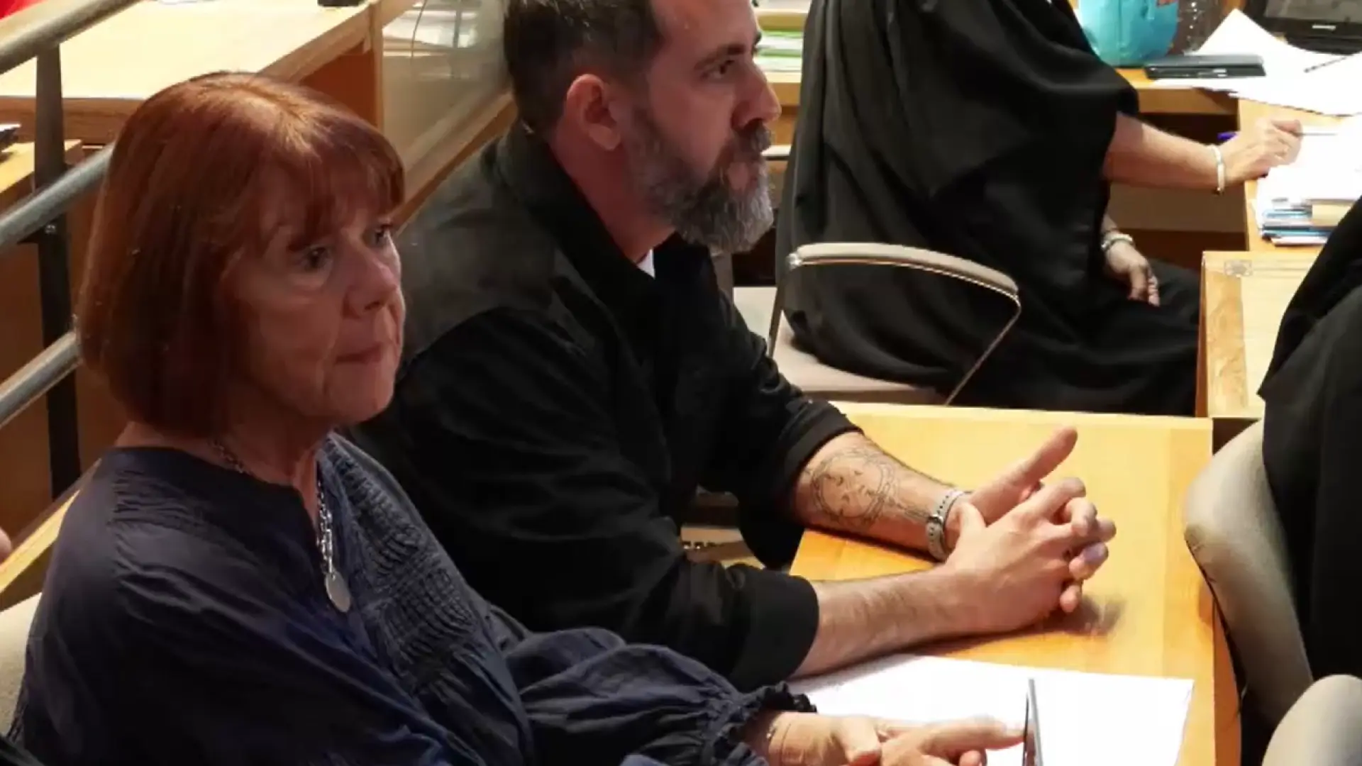 Gisèle Pelicot reaparece entre aplausos en otro juicio donde el condenado niega haberla violado: "Nunca supe que estaba drogada"
