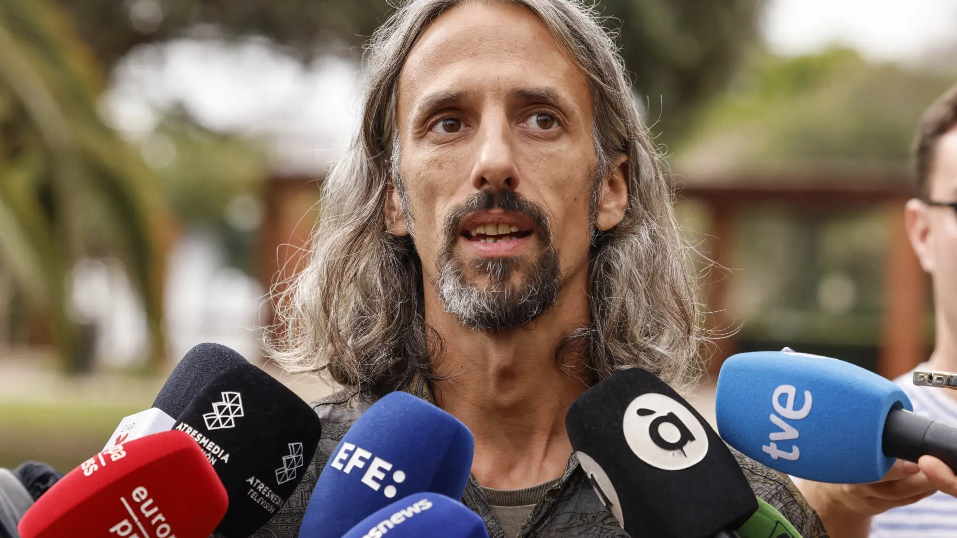 Uno de los españoles de la Flotilla deportado por Israel: "Fue un campo de concentración, entre Guantánamo y Auschwitz"