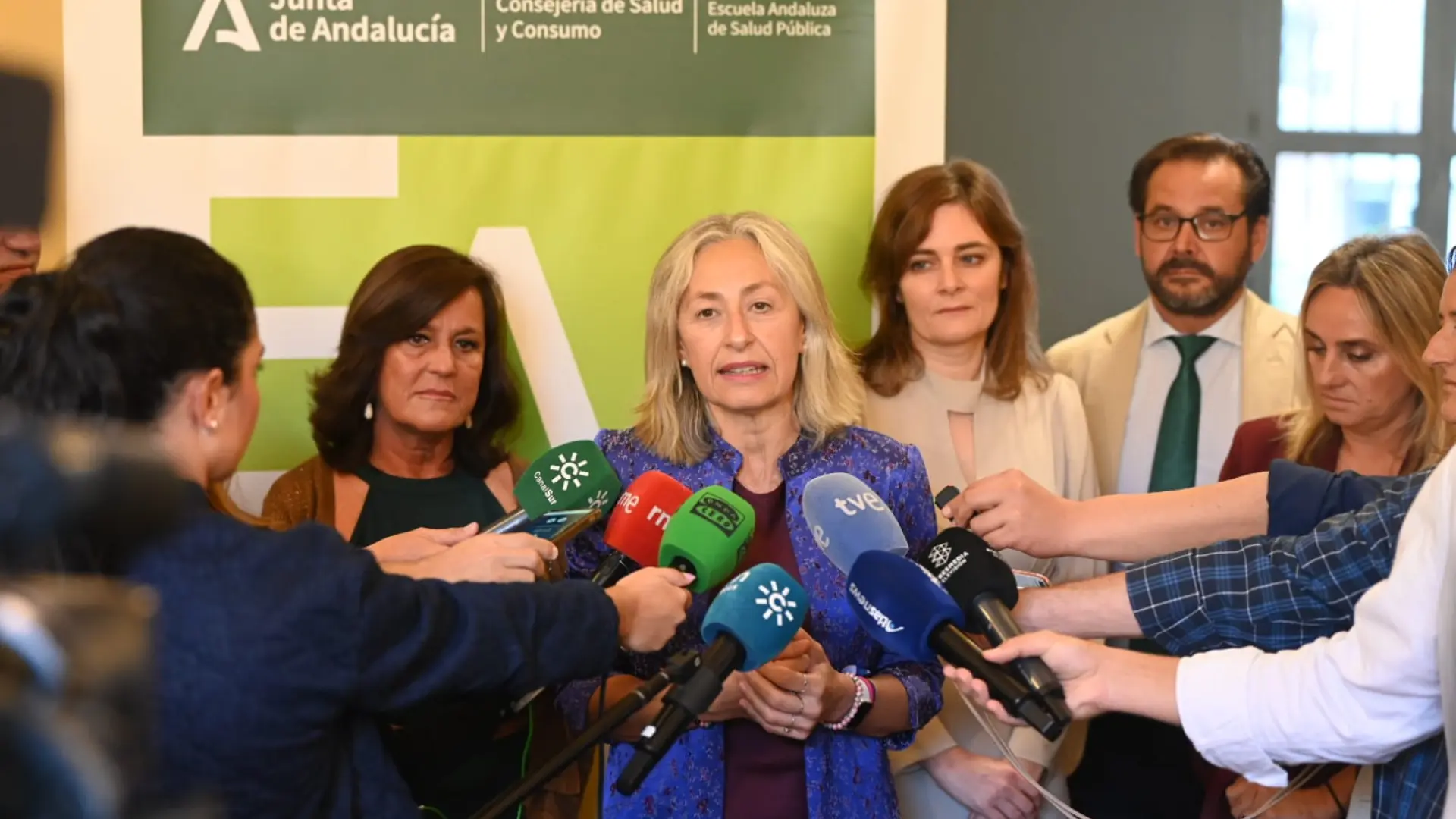 IU y Adelante Andalucía denuncian ante la Fiscalía a los consejeros de Salud de la Junta por los cribados de cáncer de mama