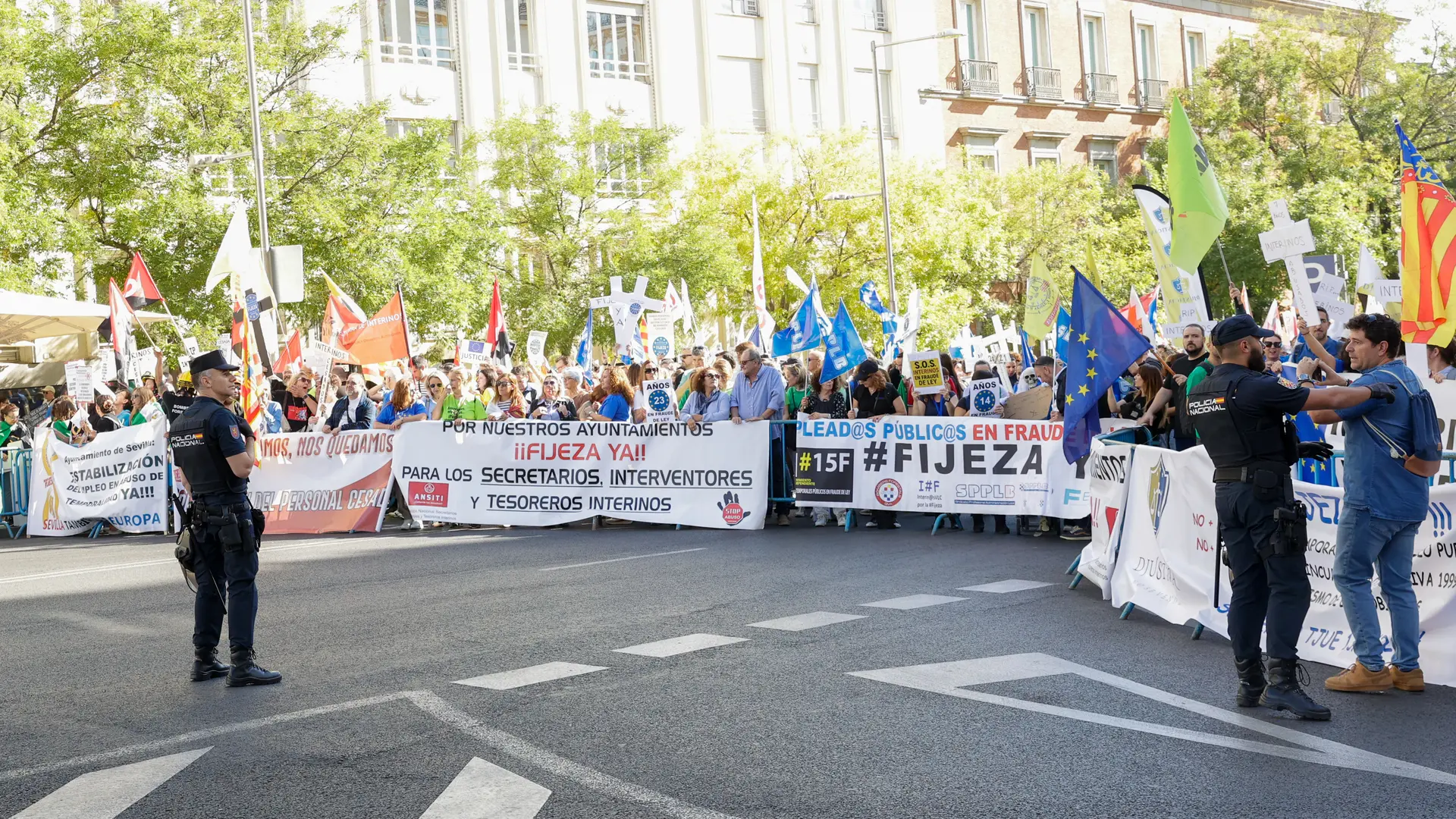 
         La justicia europea falla a favor de los interinos y sentencia que España no sanciona correctamente la temporalidad abusiva 
    