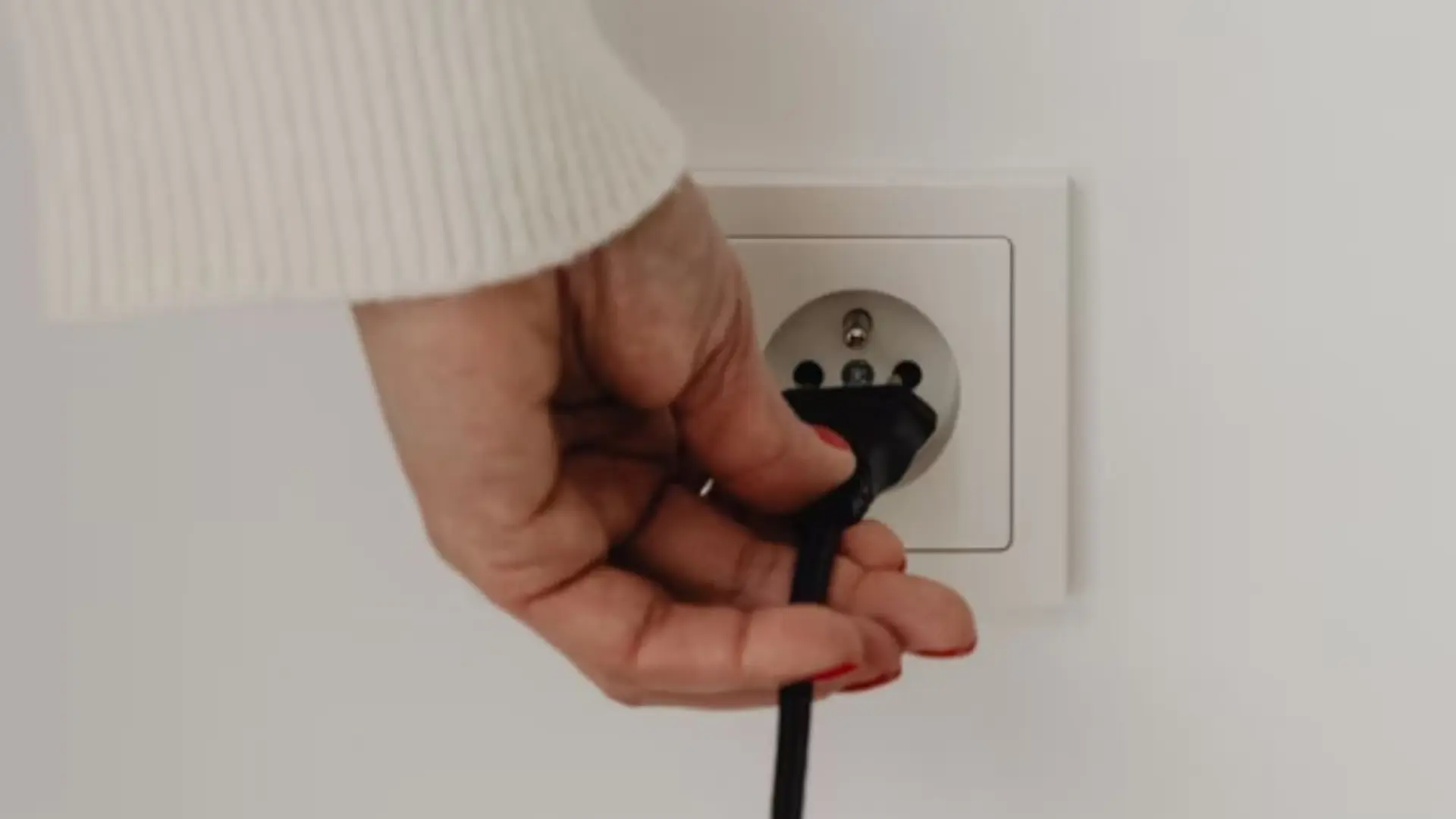 Esta tecnología podría acabar con los enchufes tal y como los conoces sin siquiera hacer obras en casa