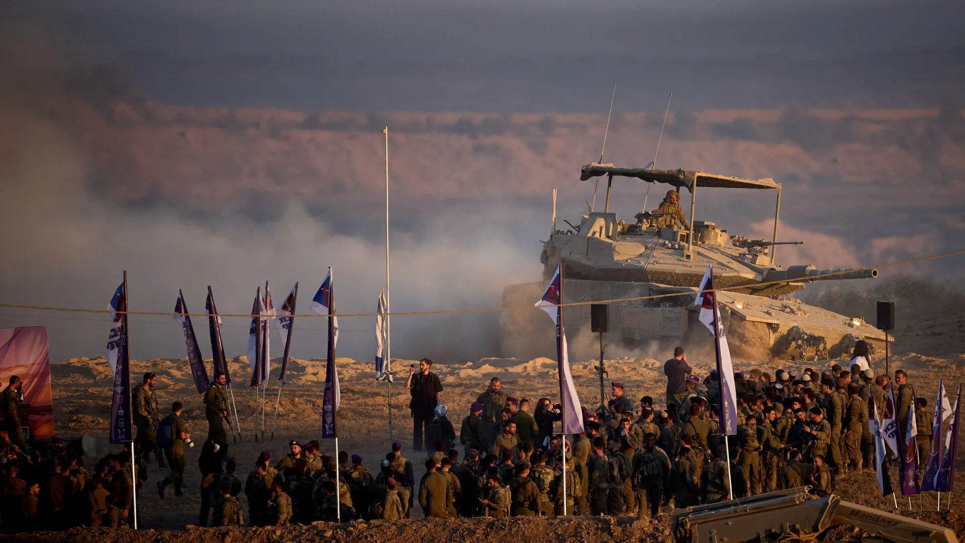 Última hora de la guerra en Gaza, en directo | Israel se repliega hasta la Línea Amarilla y entra en vigor el alto el fuego en la Franja