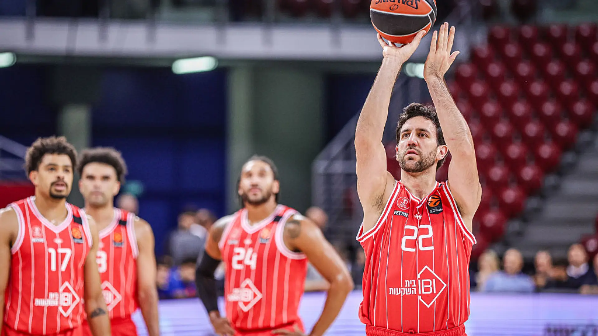 Tensión ante la llegada de los clubes israelíes: La Laguna Tenerife-Bnei y Valencia Basket-Hapoel, declarados de alto riesgo