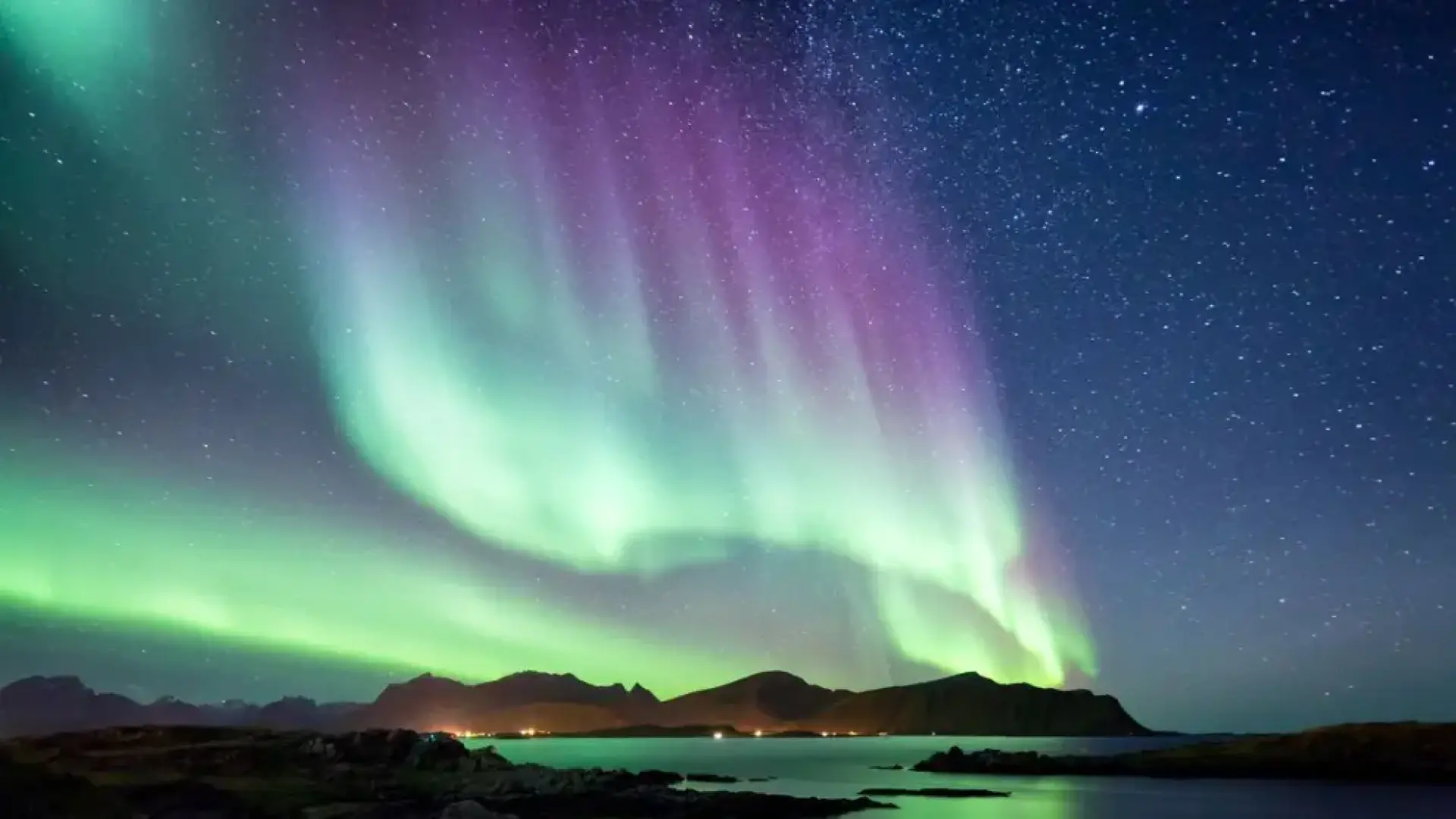 Llega una aurora boreal a España: las zonas en las que se podrá ver este fenómeno